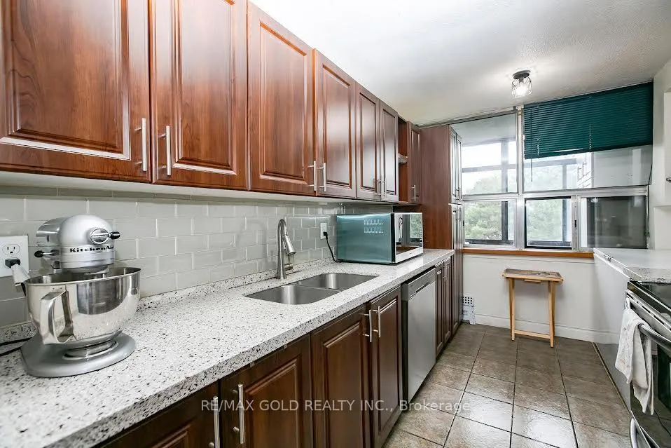 Photo 20 of Unit 312, 15 Kensington Road, Brampton, Queen Street Corridor — HOMEH