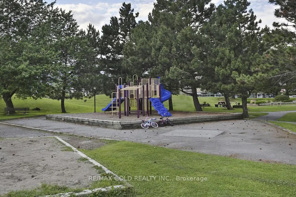 Photo 35 of Unit 312, 15 Kensington Road, Brampton, Queen Street Corridor — HOMEH