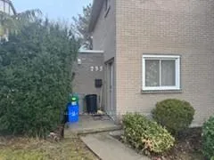 Photo 2 of Unit 4, 235 Shakespeare Drive, Waterloo, Beechwood — HOMEH