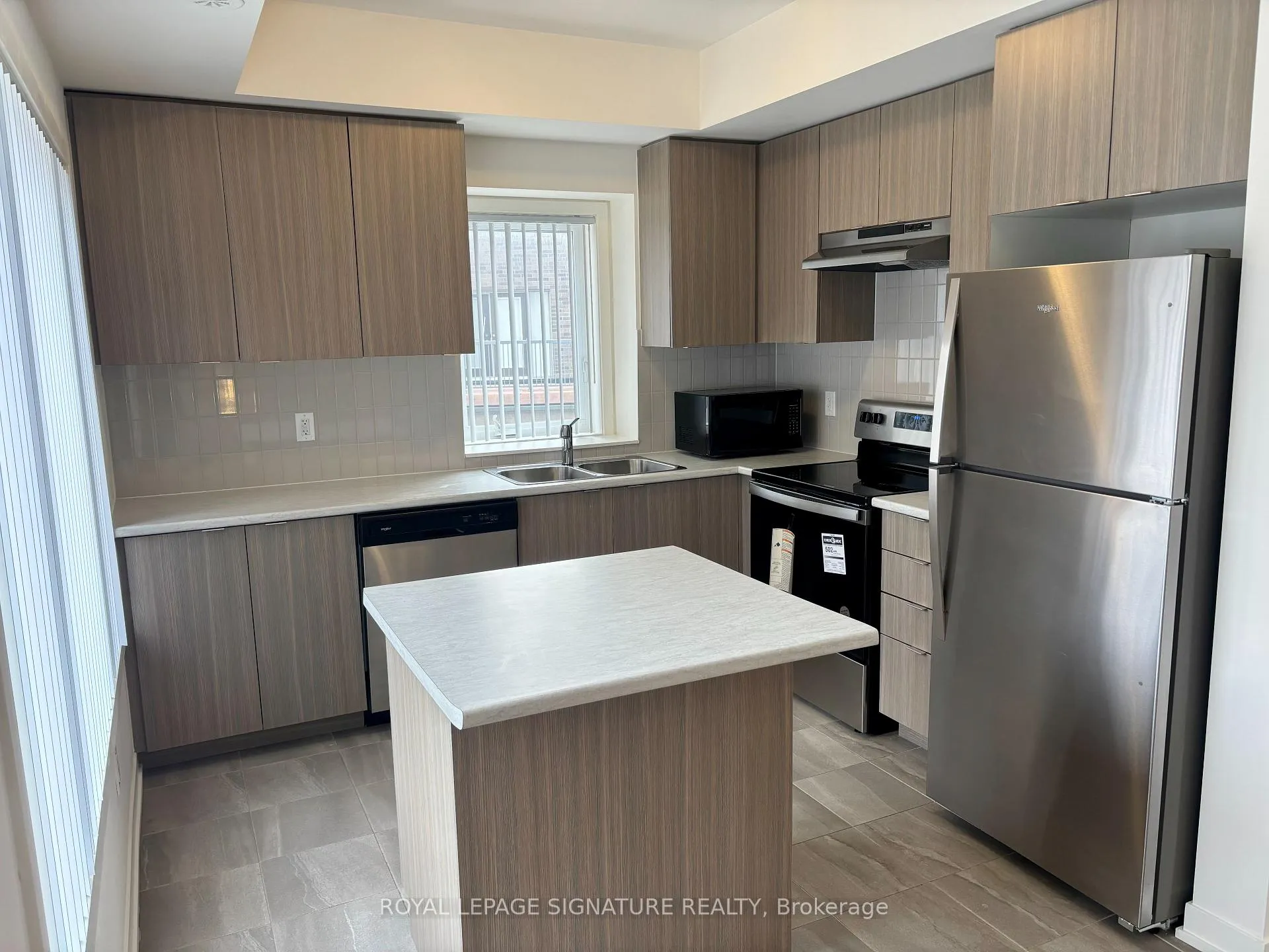 Photo 4 of Unit 202, 1525 Kingston Road, Pickering, Town Centre — HOMEH