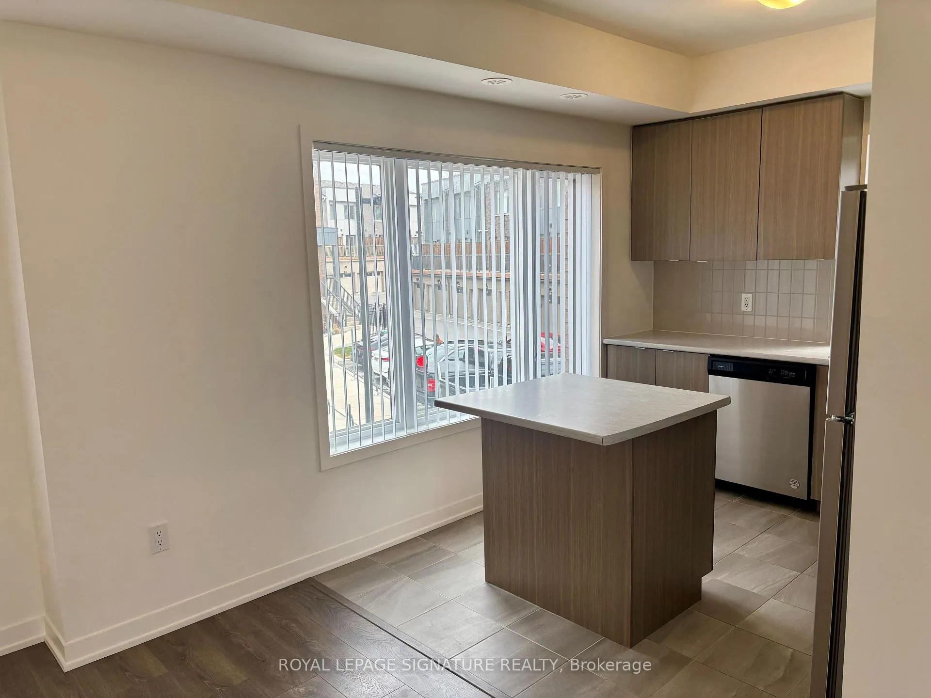 Photo 5 of Unit 202, 1525 Kingston Road, Pickering, Town Centre — HOMEH