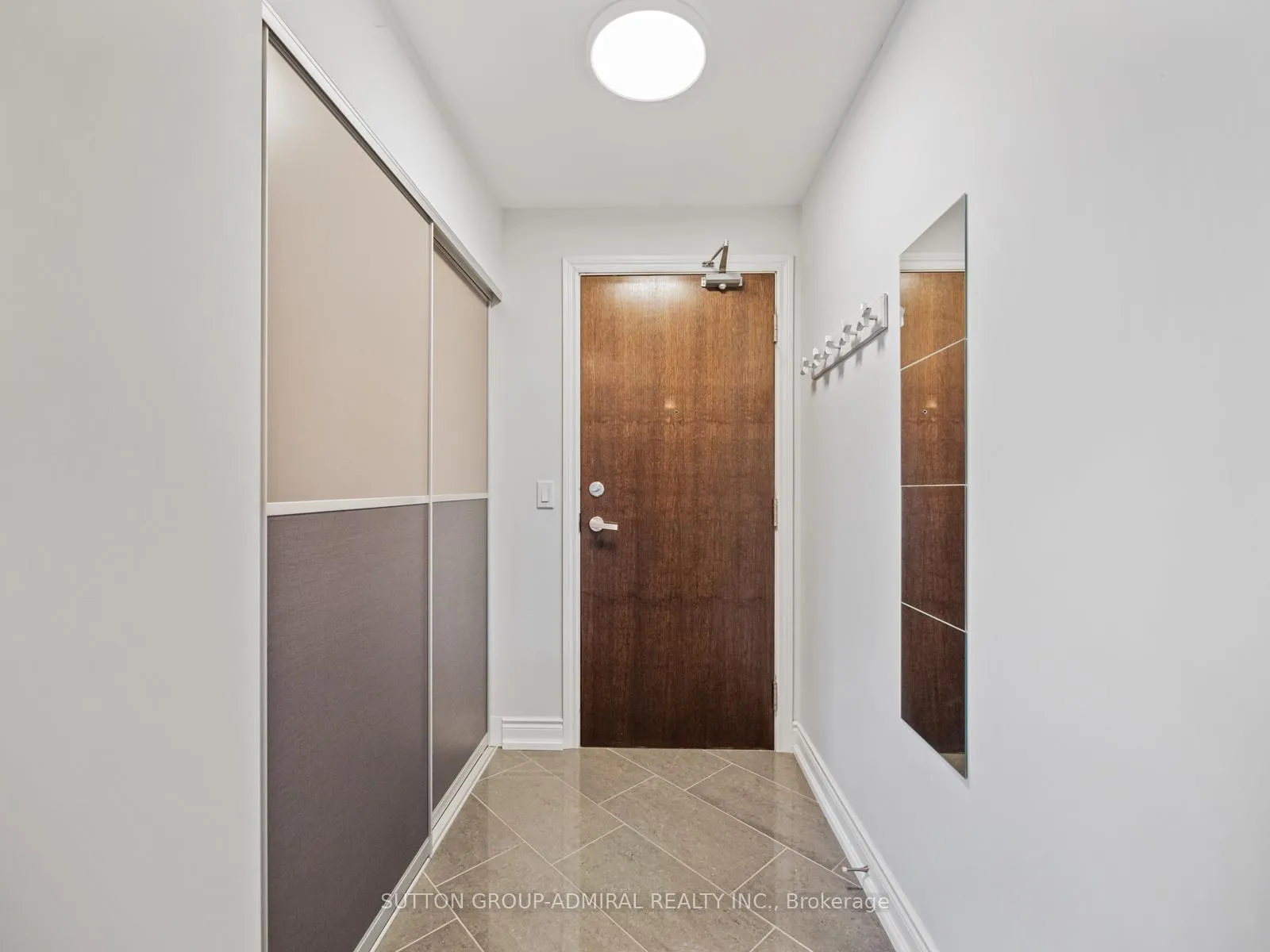 Photo 6 of Unit 805, 7 North Park Road, Vaughan, Beverley Glen — HOMEH