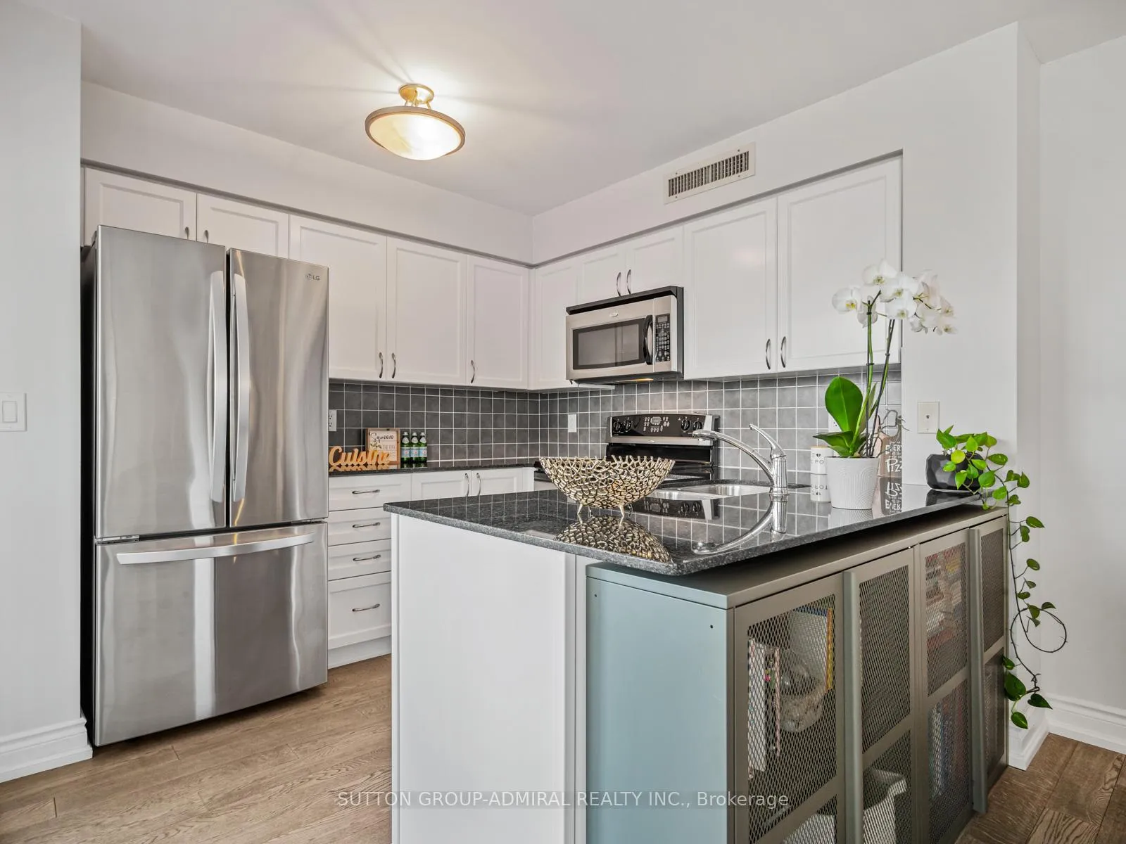 Photo 13 of Unit 805, 7 North Park Road, Vaughan, Beverley Glen — HOMEH
