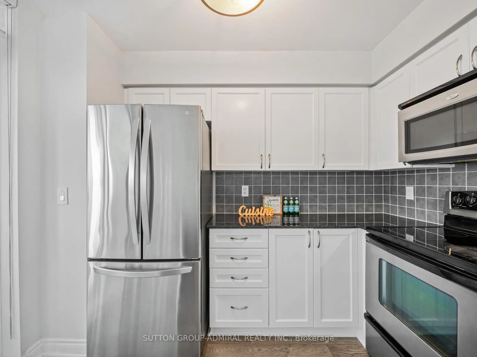 Photo 14 of Unit 805, 7 North Park Road, Vaughan, Beverley Glen — HOMEH