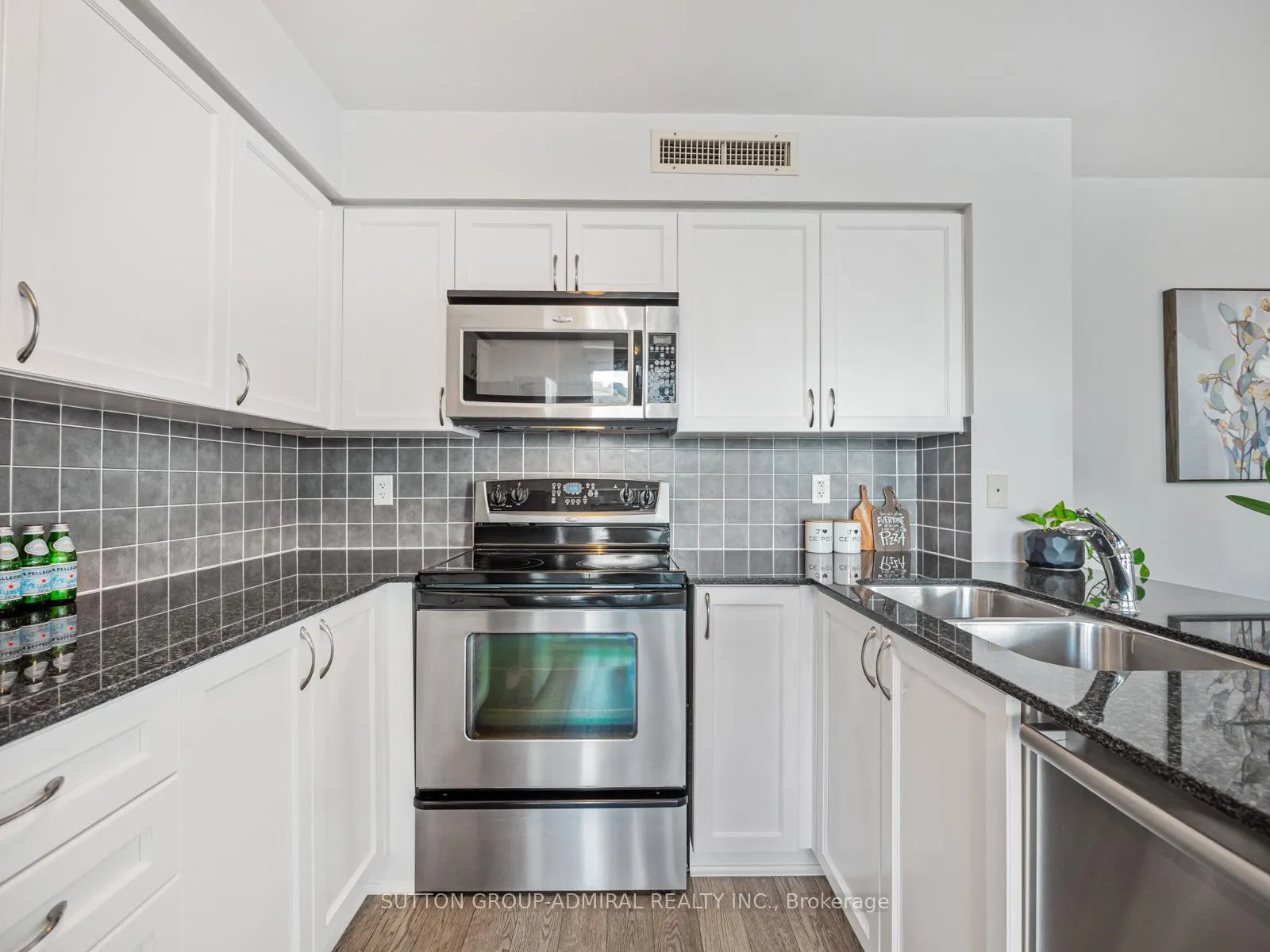 Photo 15 of Unit 805, 7 North Park Road, Vaughan, Beverley Glen — HOMEH