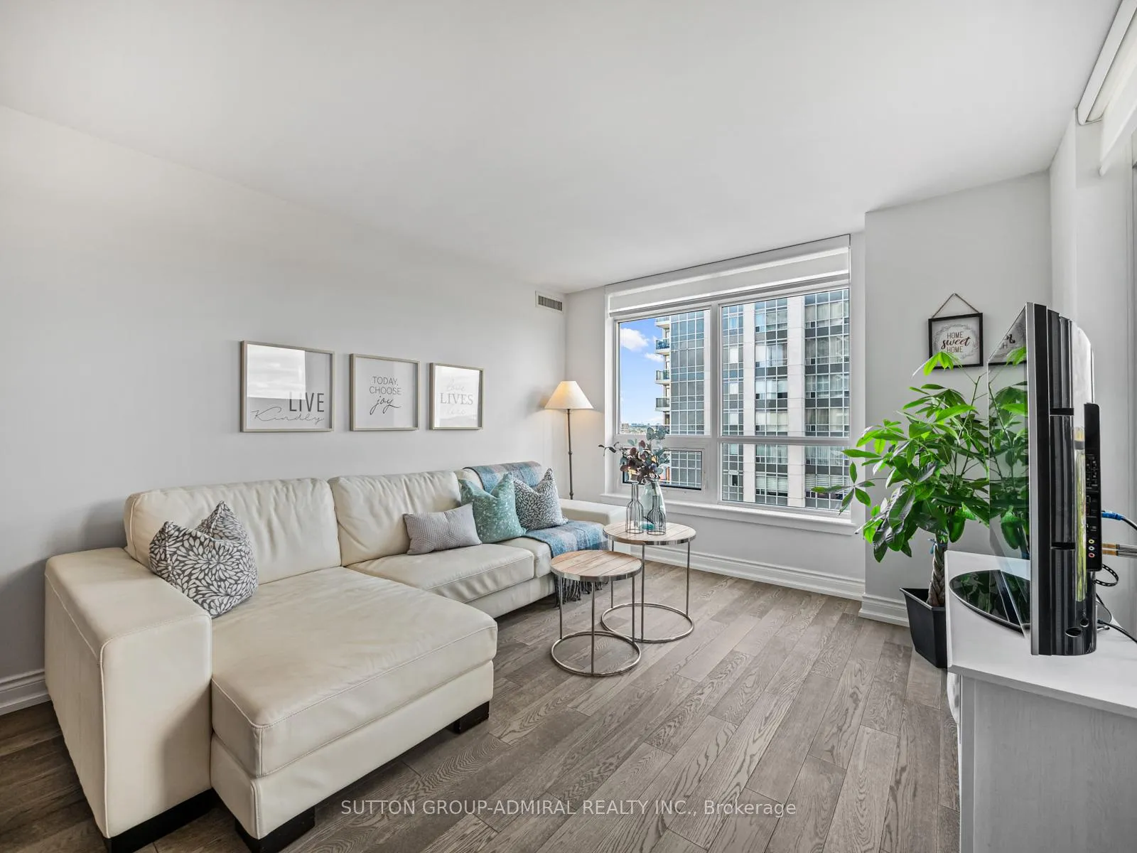 Photo 17 of Unit 805, 7 North Park Road, Vaughan, Beverley Glen — HOMEH
