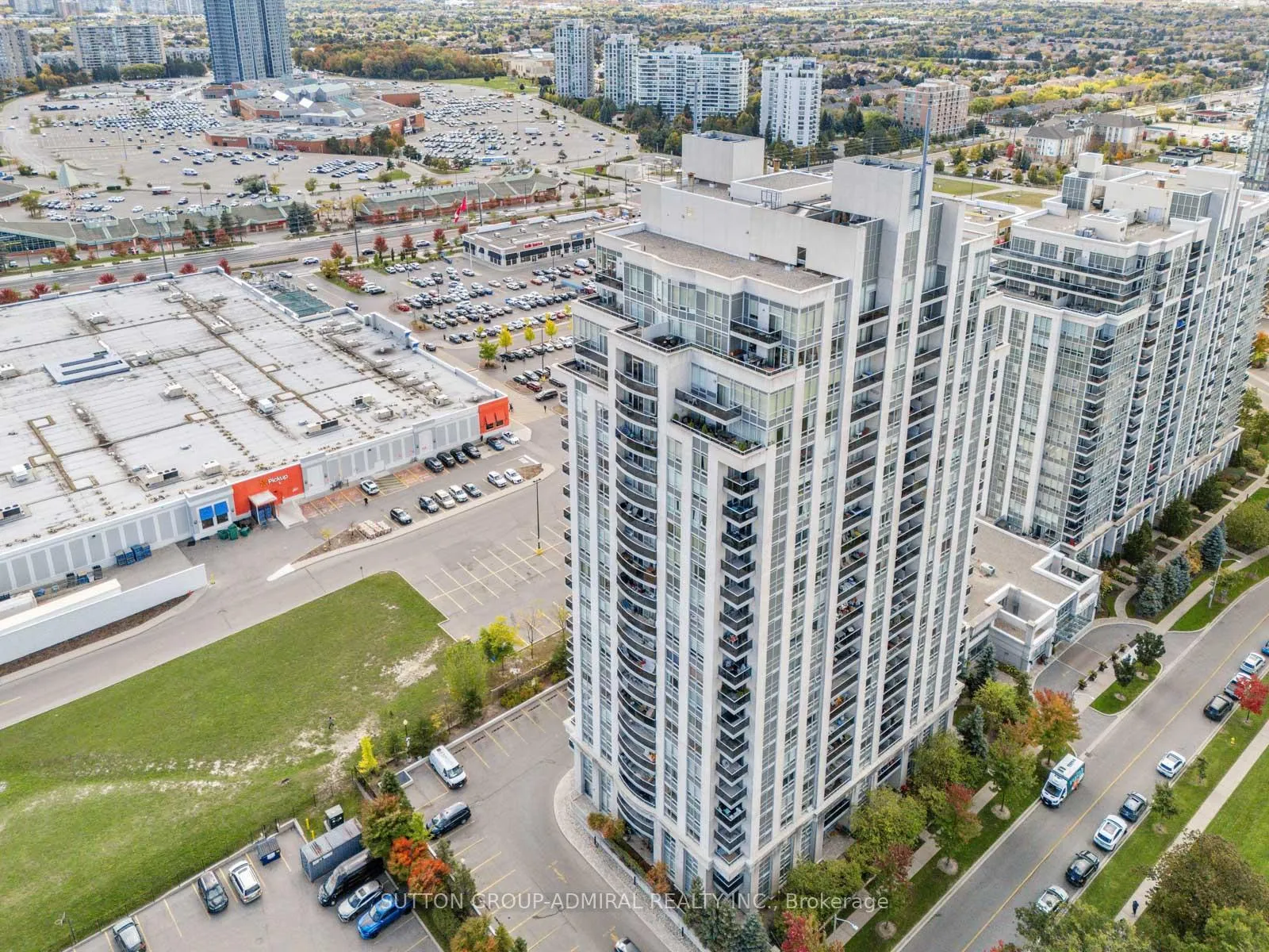 Photo 39 of Unit 805, 7 North Park Road, Vaughan, Beverley Glen — HOMEH