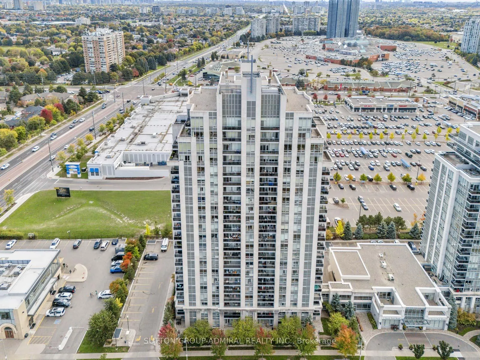 Photo 40 of Unit 805, 7 North Park Road, Vaughan, Beverley Glen — HOMEH
