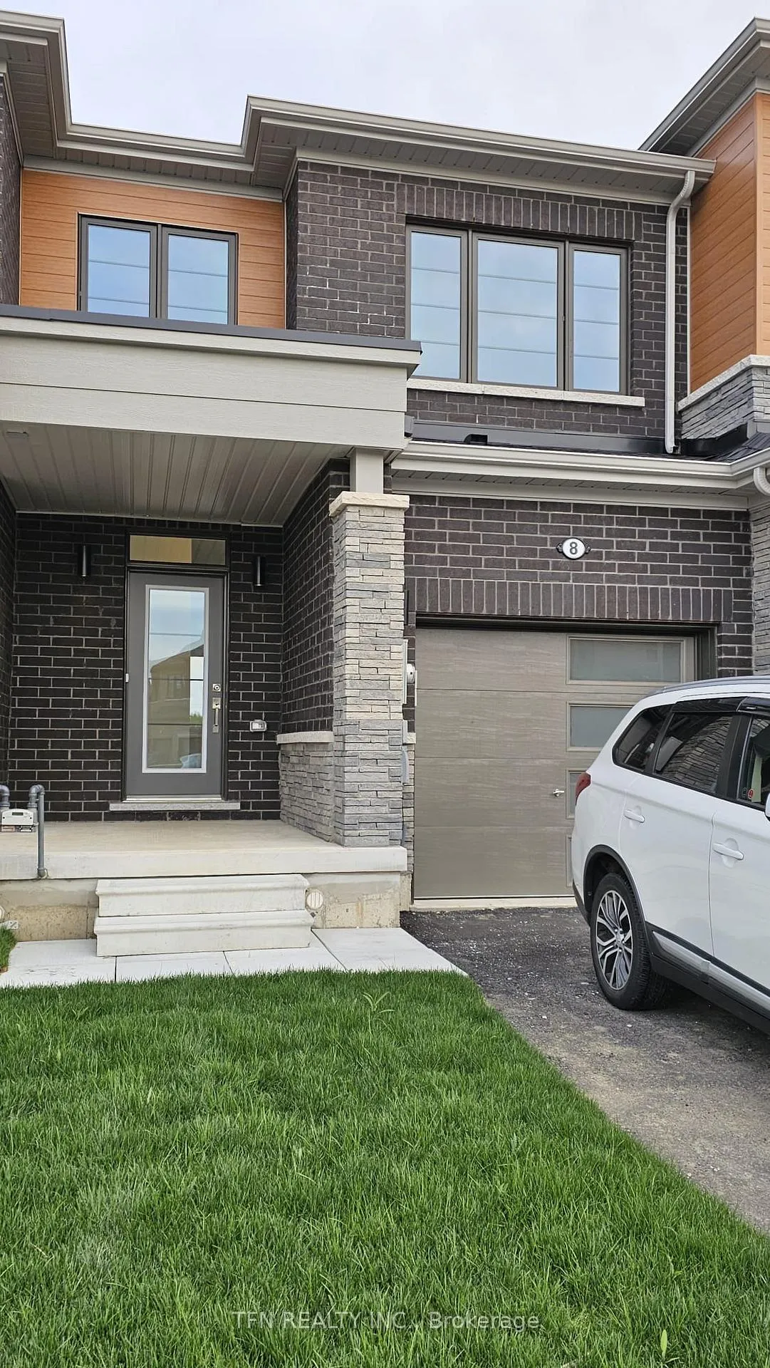 Photo 1 of Unit 8, 15 Peach Street, Thorold, Hurricane/Merrittville — HOMEH
