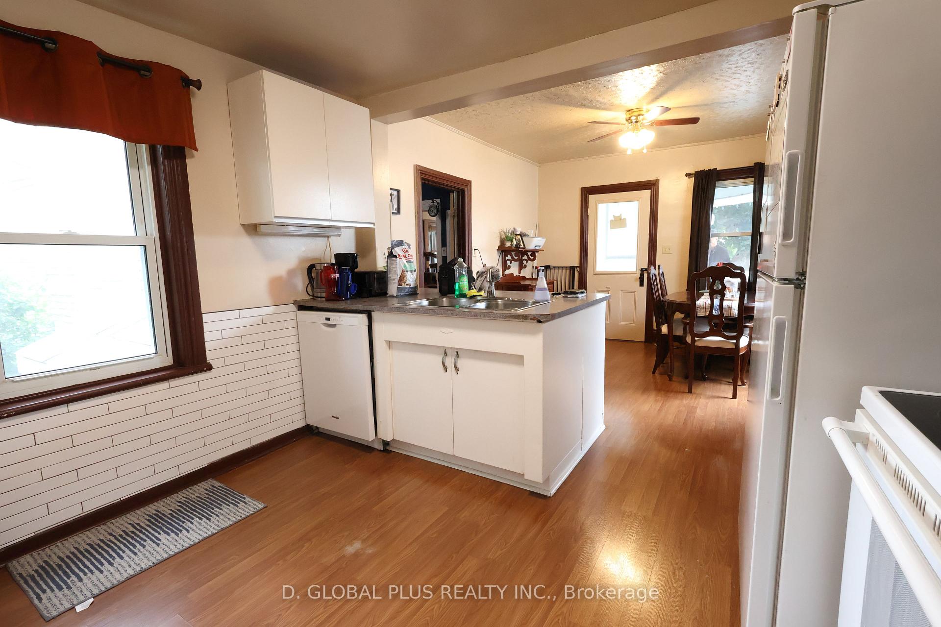 Photo 8 of 16 Smith Avenue, Cornwall — HOMEH