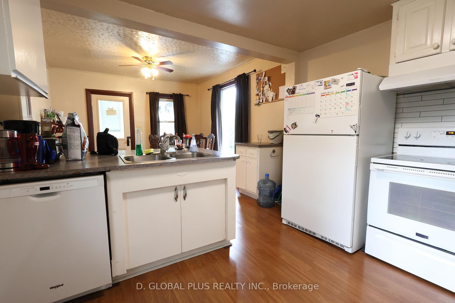 Photo 9 of 16 Smith Avenue, Cornwall — HOMEH