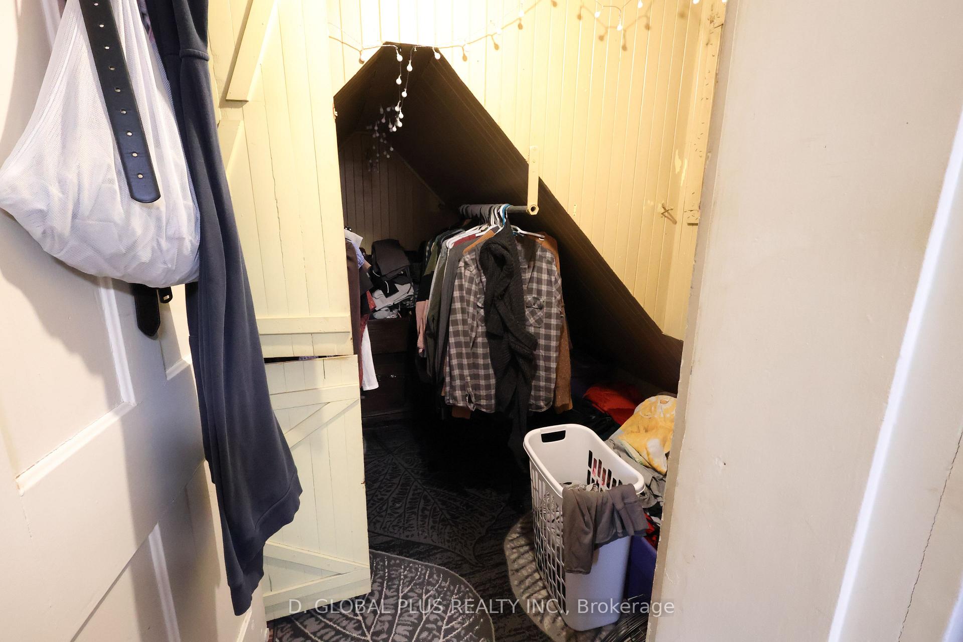 Photo 17 of 16 Smith Avenue, Cornwall — HOMEH