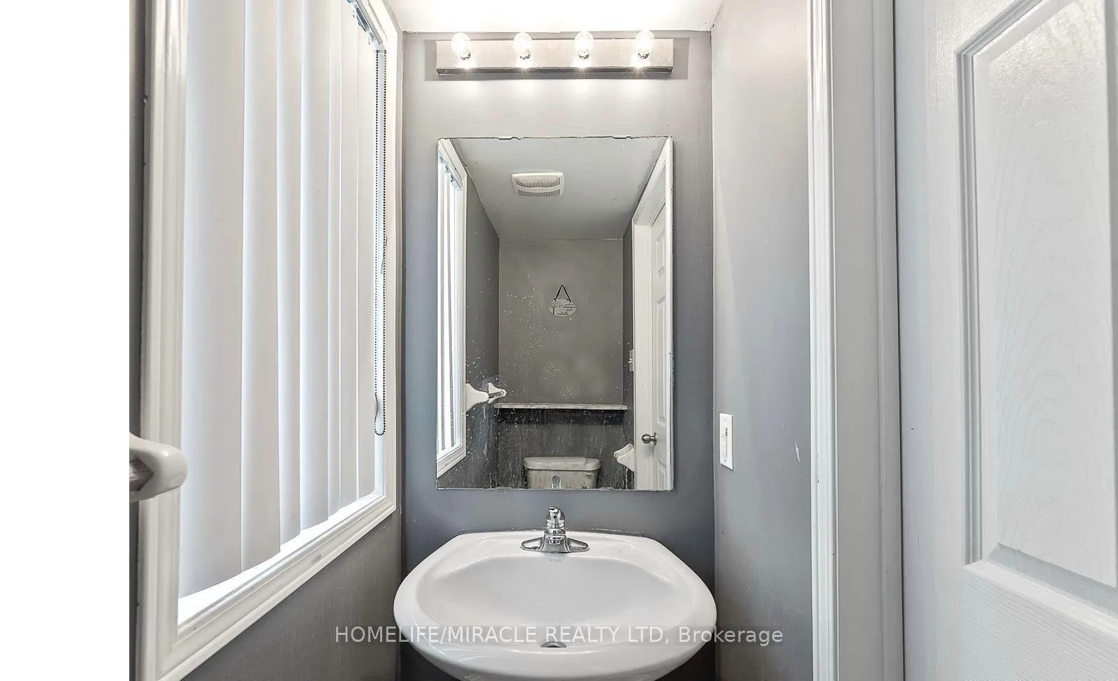 Photo 18 of Unit 61, 60 Fairwood Circle, Brampton, Sandringham-Wellington — HOMEH