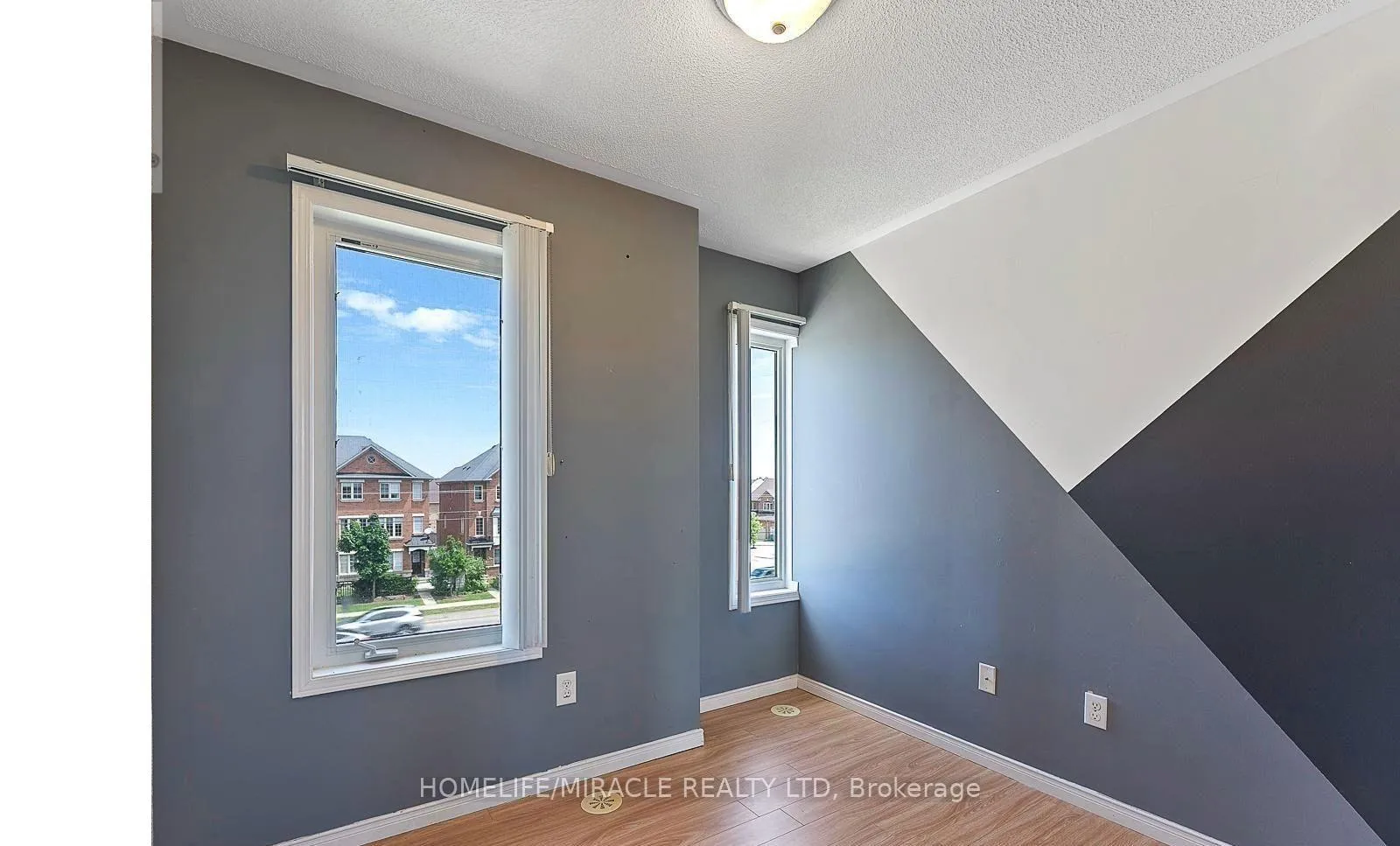 Photo 22 of Unit 61, 60 Fairwood Circle, Brampton, Sandringham-Wellington — HOMEH