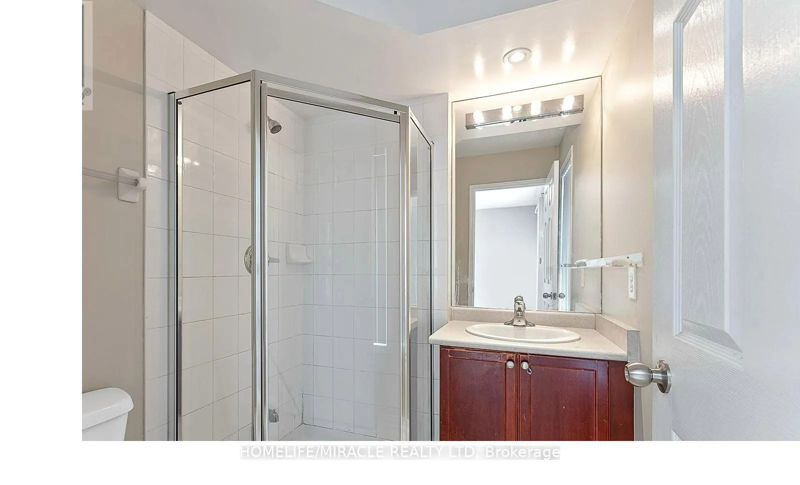 Photo 29 of Unit 61, 60 Fairwood Circle, Brampton, Sandringham-Wellington — HOMEH