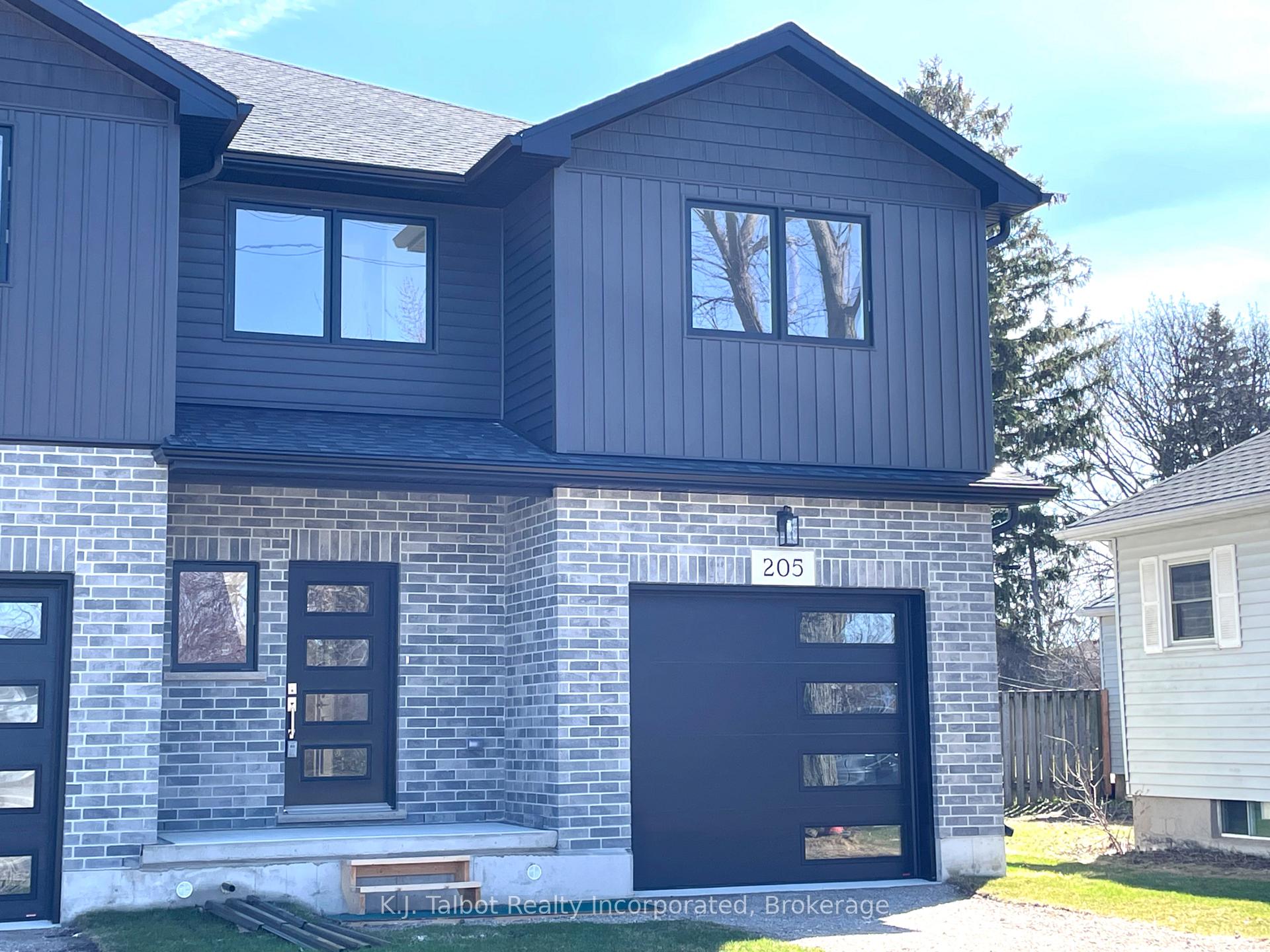 Photo 1 of 205 South Street, Goderich, Goderich (Town) — HOMEH