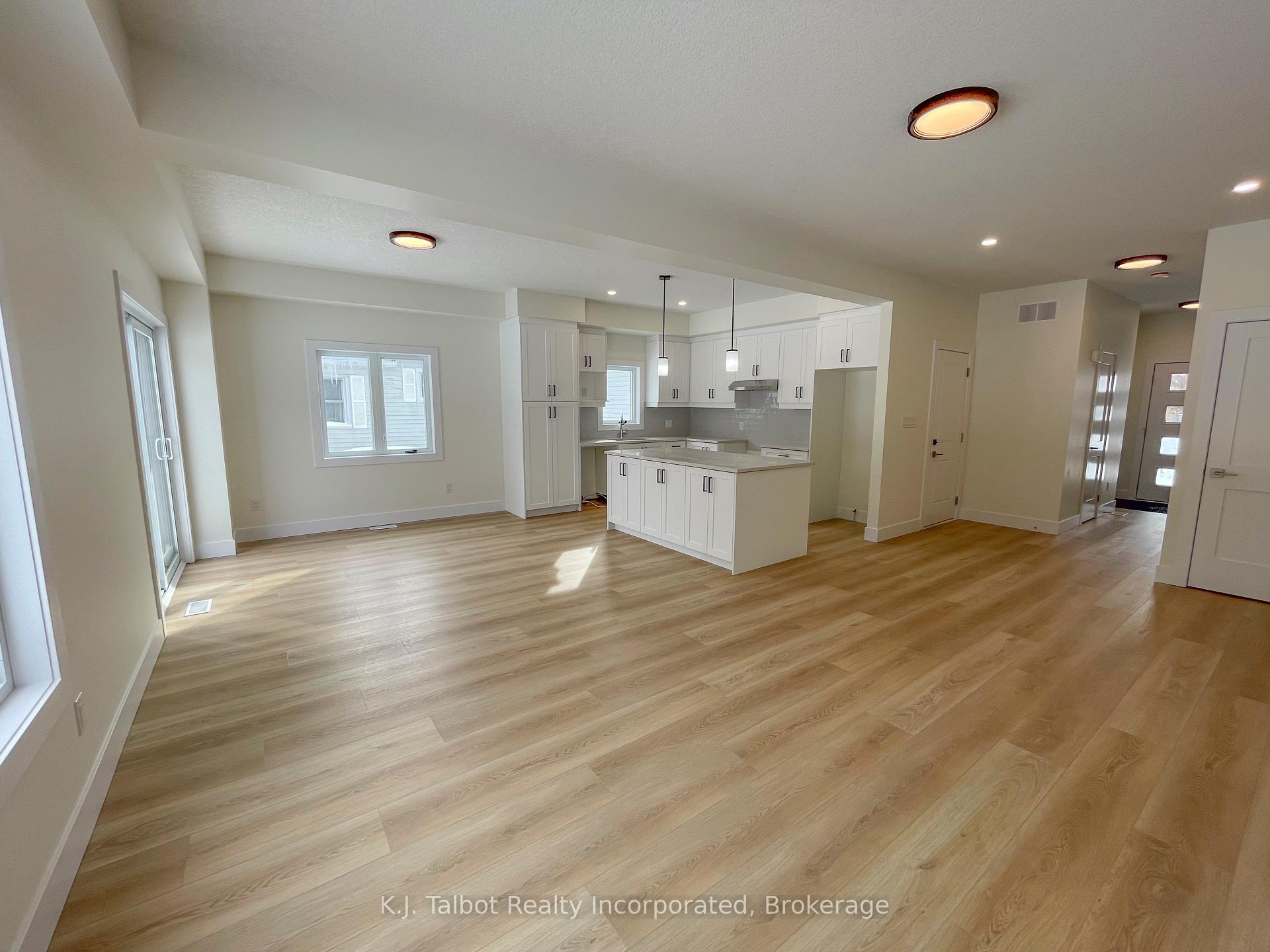 Photo 7 of 205 South Street, Goderich, Goderich (Town) — HOMEH