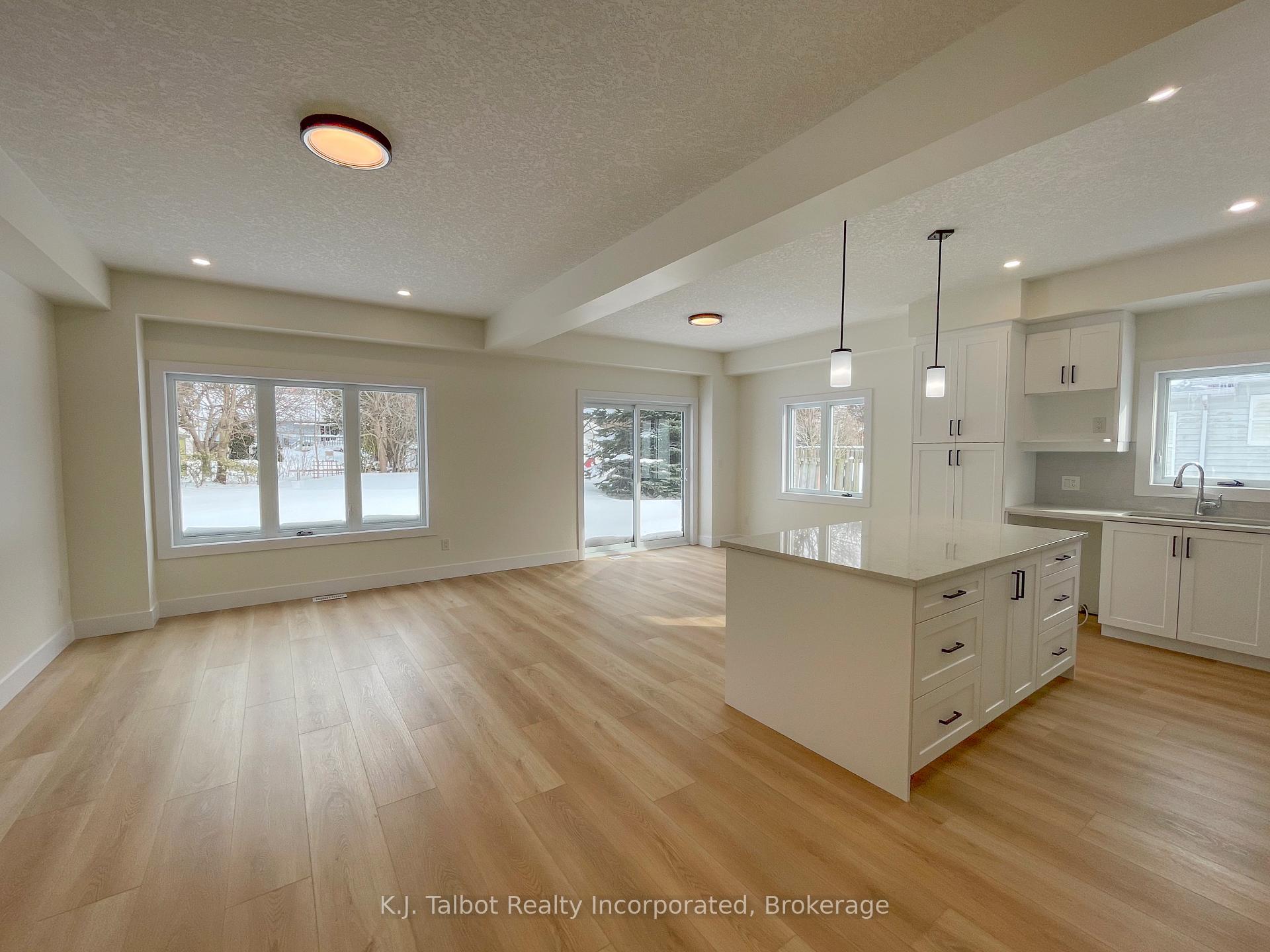 Photo 8 of 205 South Street, Goderich, Goderich (Town) — HOMEH