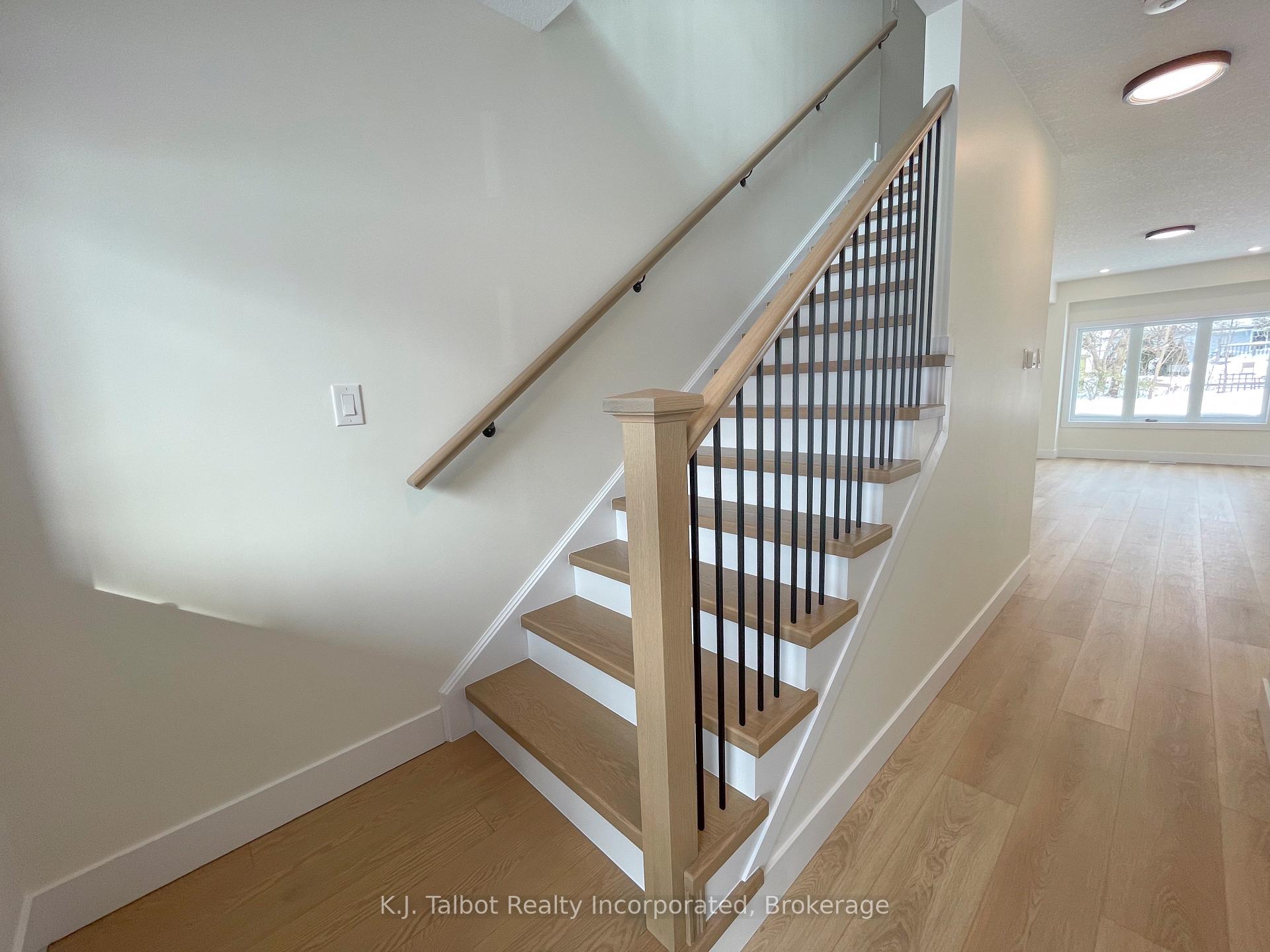 Photo 9 of 205 South Street, Goderich, Goderich (Town) — HOMEH