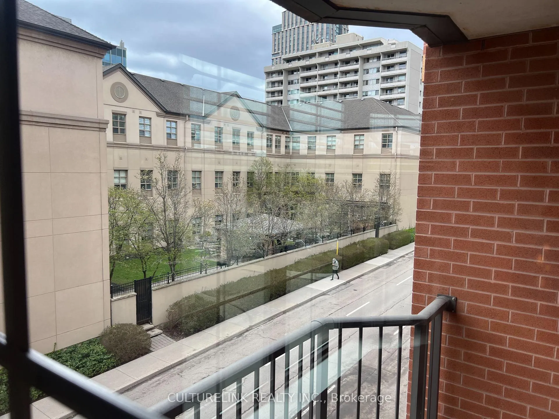 Photo 3 of Unit 306, 47 Caroline Street N, Hamilton, Central — HOMEH