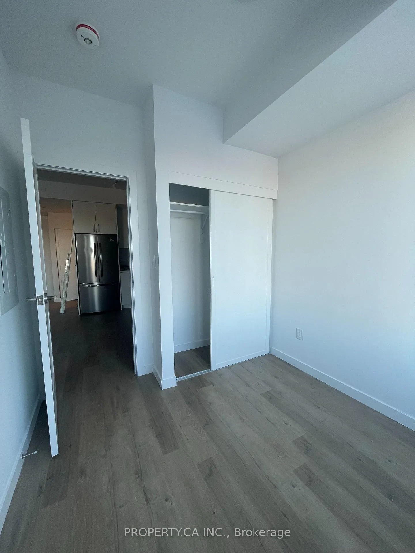 Photo 14 of Unit 8, 30 Markdale Lane, Markham, Middlefield — HOMEH