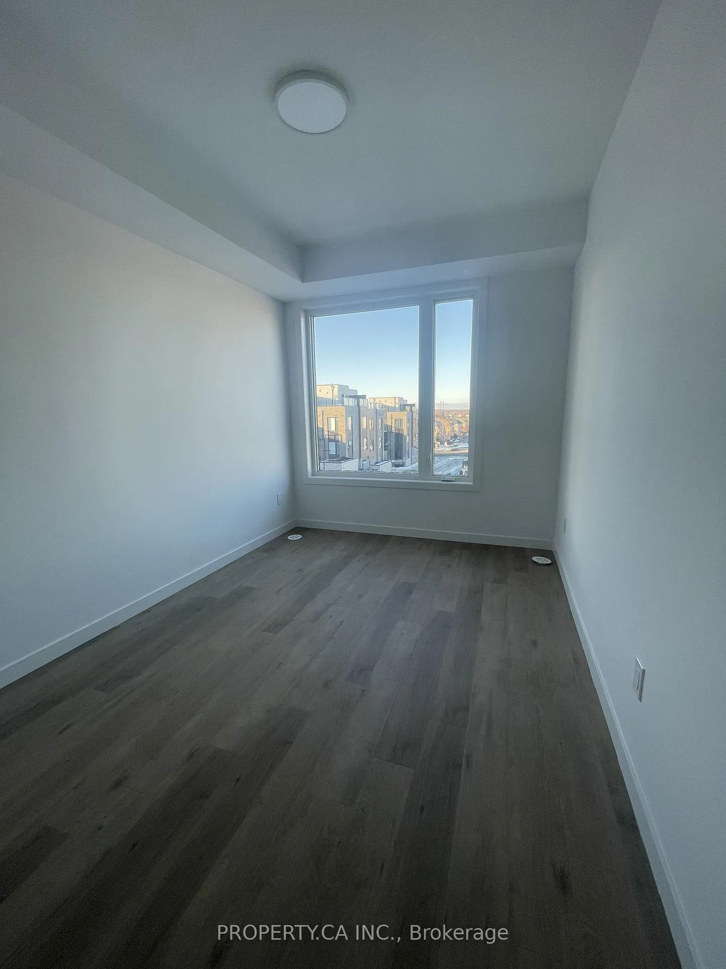 Photo 27 of Unit 8, 30 Markdale Lane, Markham, Middlefield — HOMEH