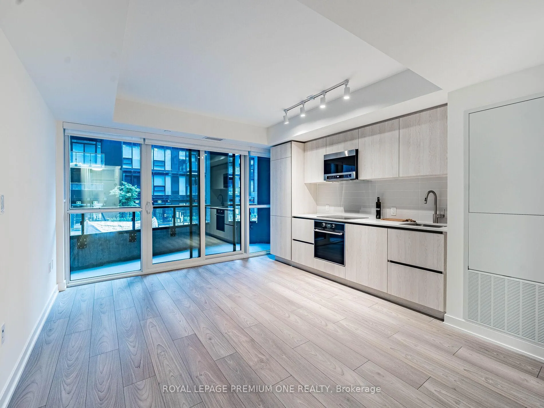 Photo 14 of Unit #310S, 110 Broadway Avenue, Toronto, Mount Pleasant West — HOMEH