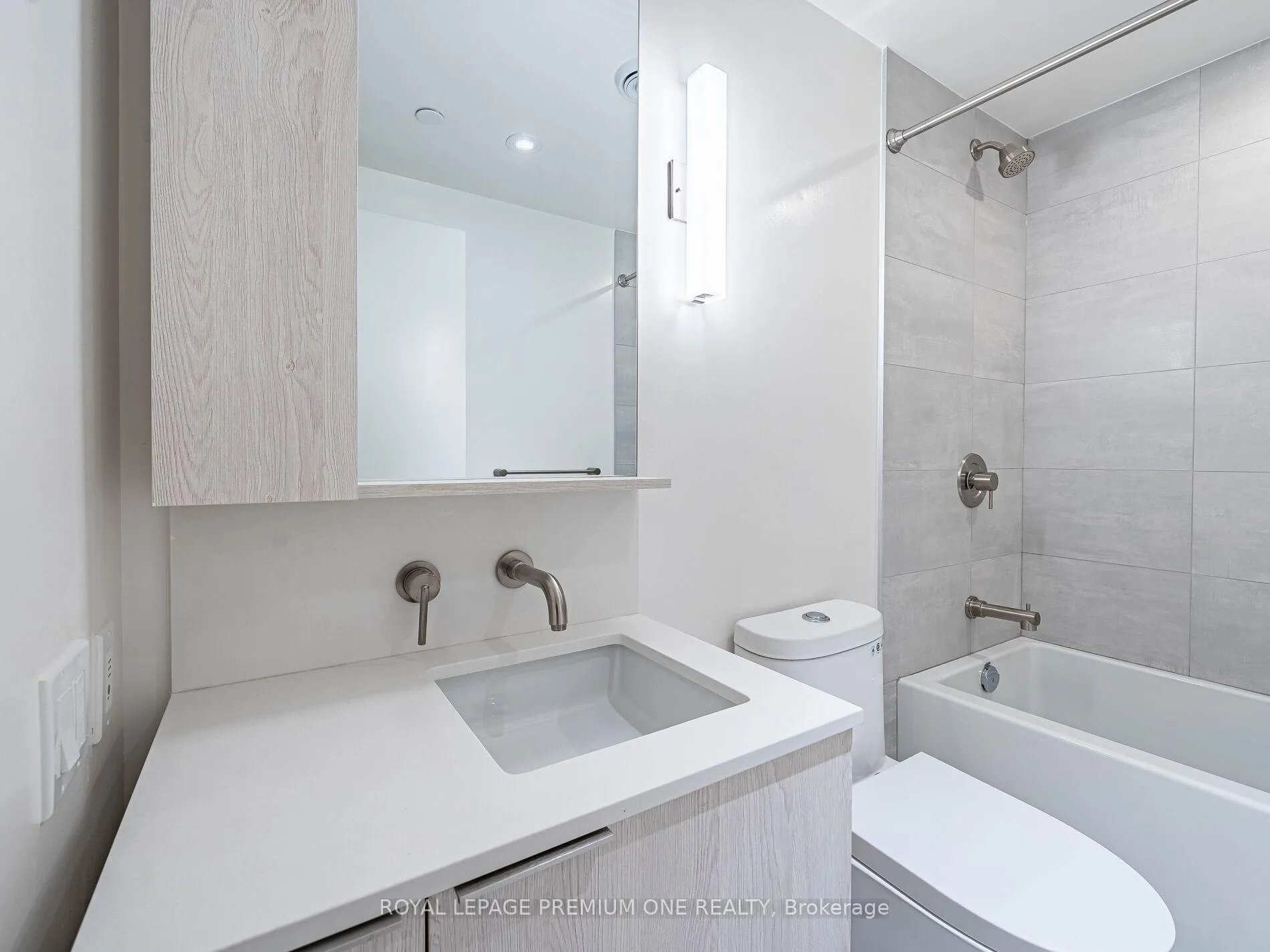 Photo 26 of Unit #310S, 110 Broadway Avenue, Toronto, Mount Pleasant West — HOMEH