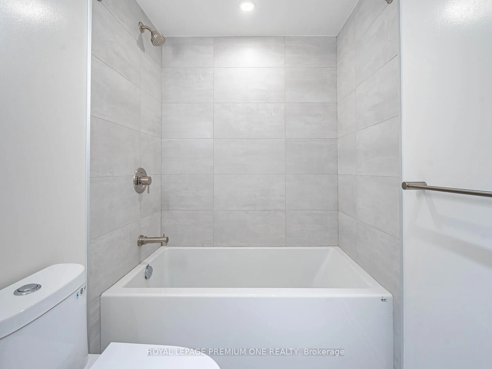 Photo 27 of Unit #310S, 110 Broadway Avenue, Toronto, Mount Pleasant West — HOMEH