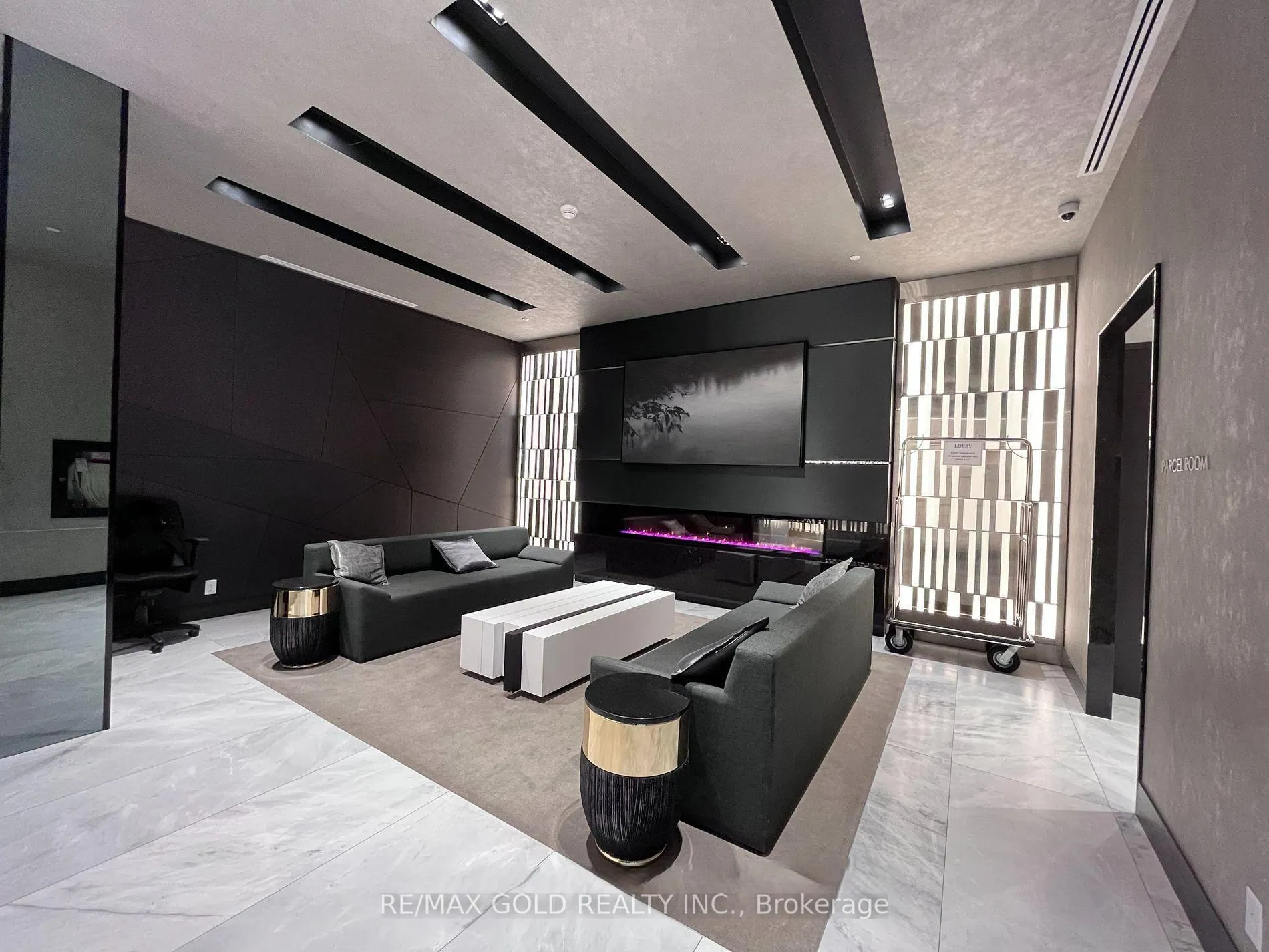 Photo 4 of Unit 1605, 609 Avenue Road, Toronto, Yonge-St. Clair — HOMEH