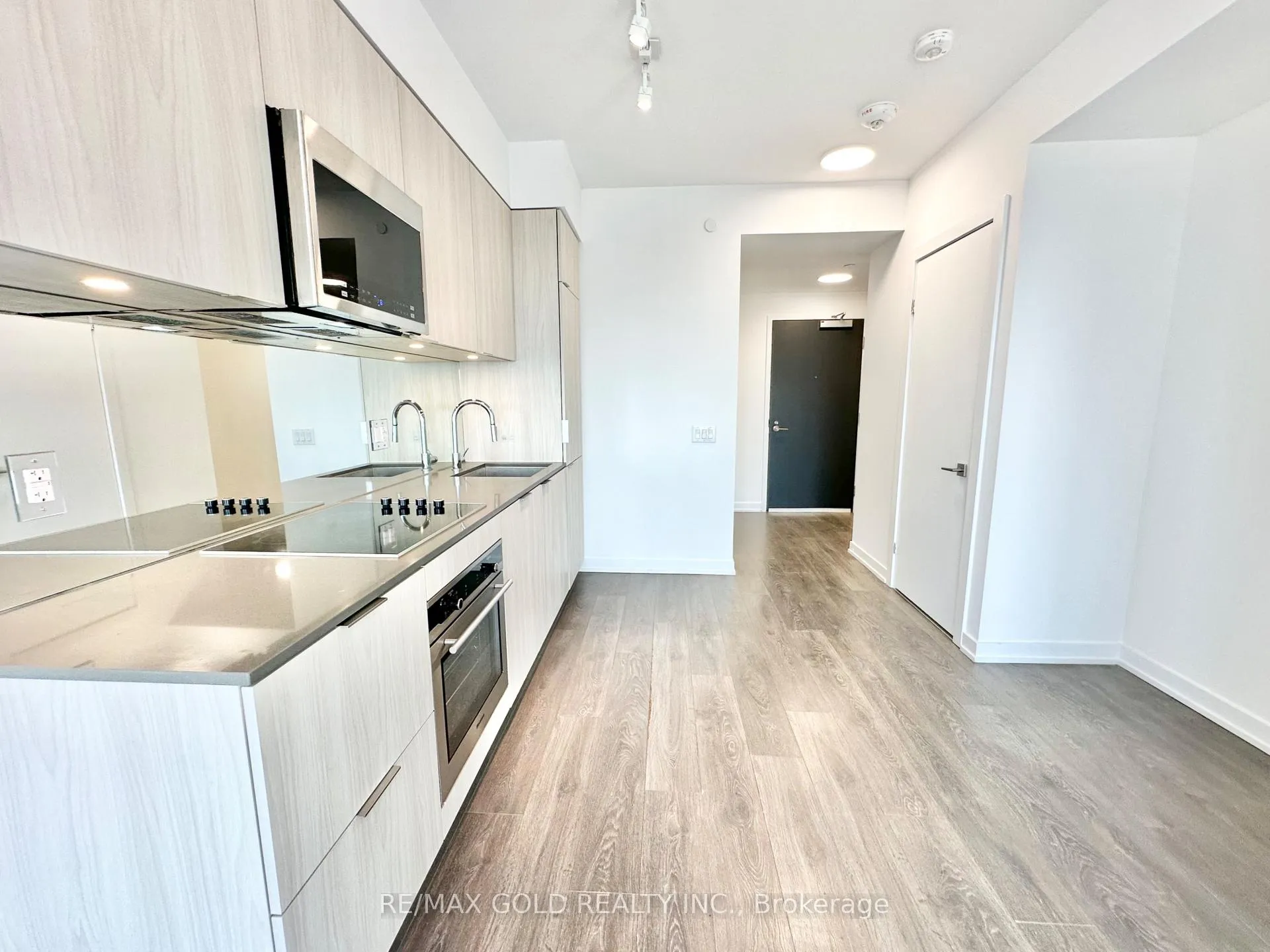 Photo 18 of Unit 1605, 609 Avenue Road, Toronto, Yonge-St. Clair — HOMEH