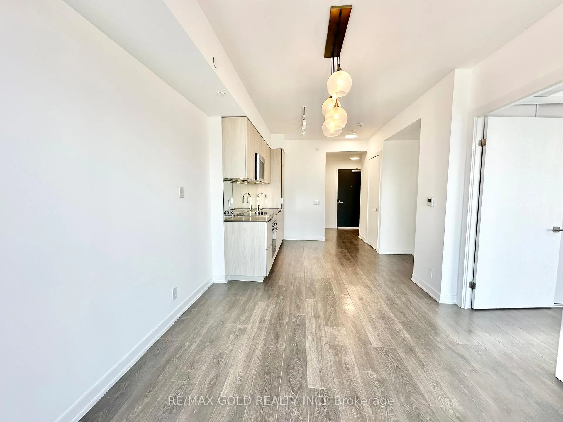 Photo 22 of Unit 1605, 609 Avenue Road, Toronto, Yonge-St. Clair — HOMEH
