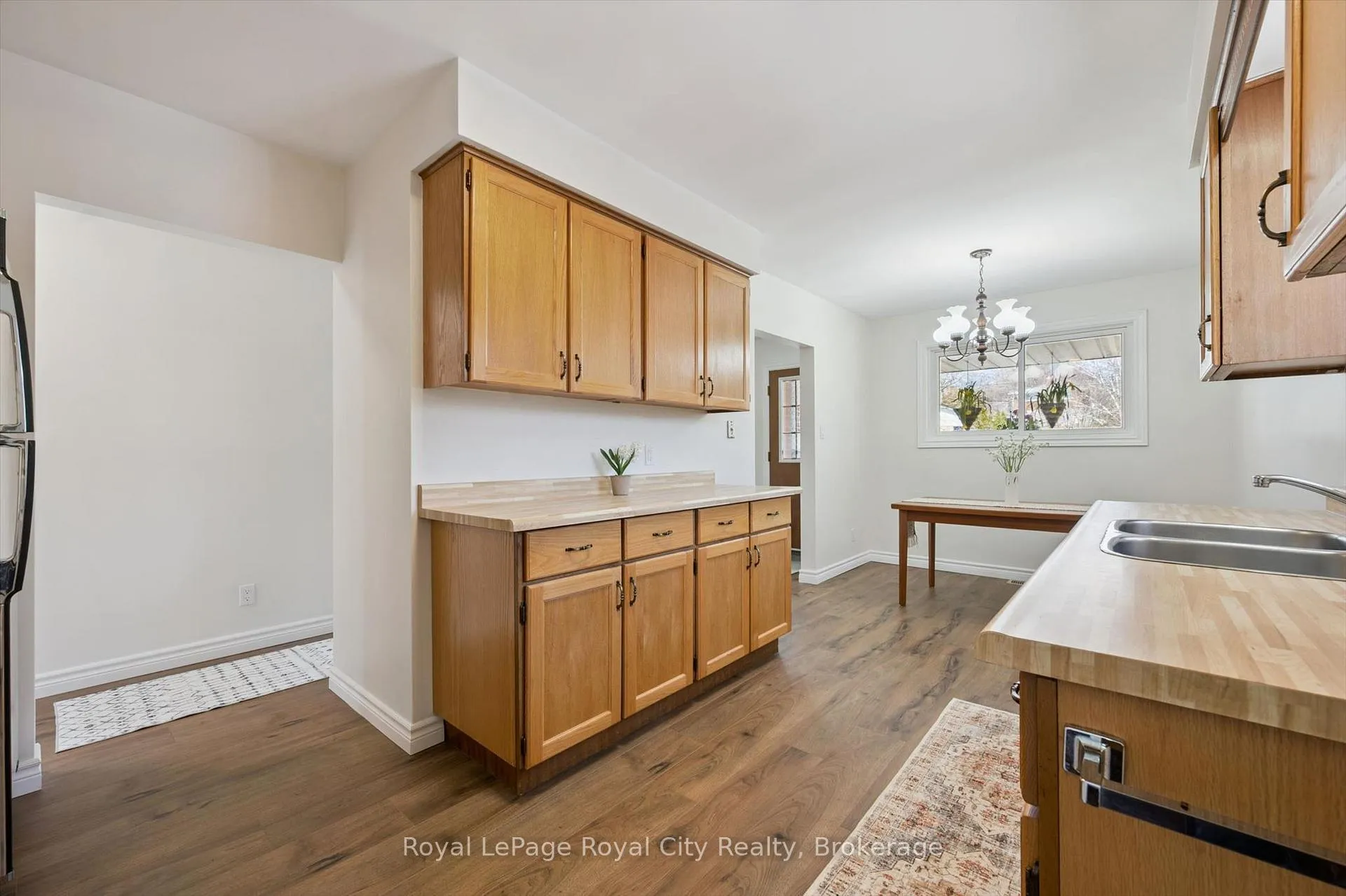 Photo 15 of 16 Kenwood Crescent, Guelph, Junction/Onward Willow — HOMEH