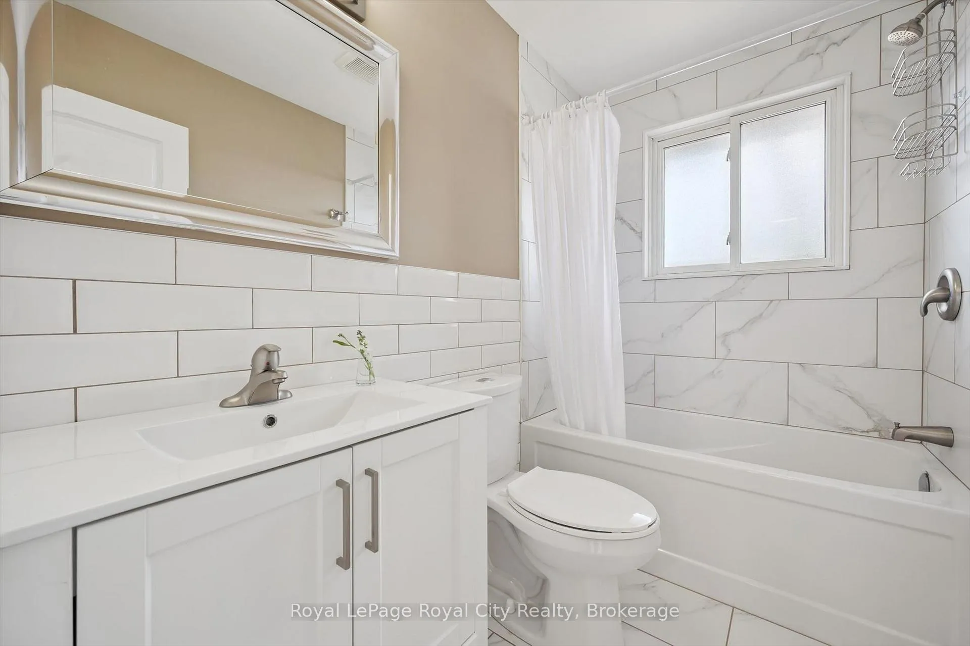 Photo 20 of 16 Kenwood Crescent, Guelph, Junction/Onward Willow — HOMEH