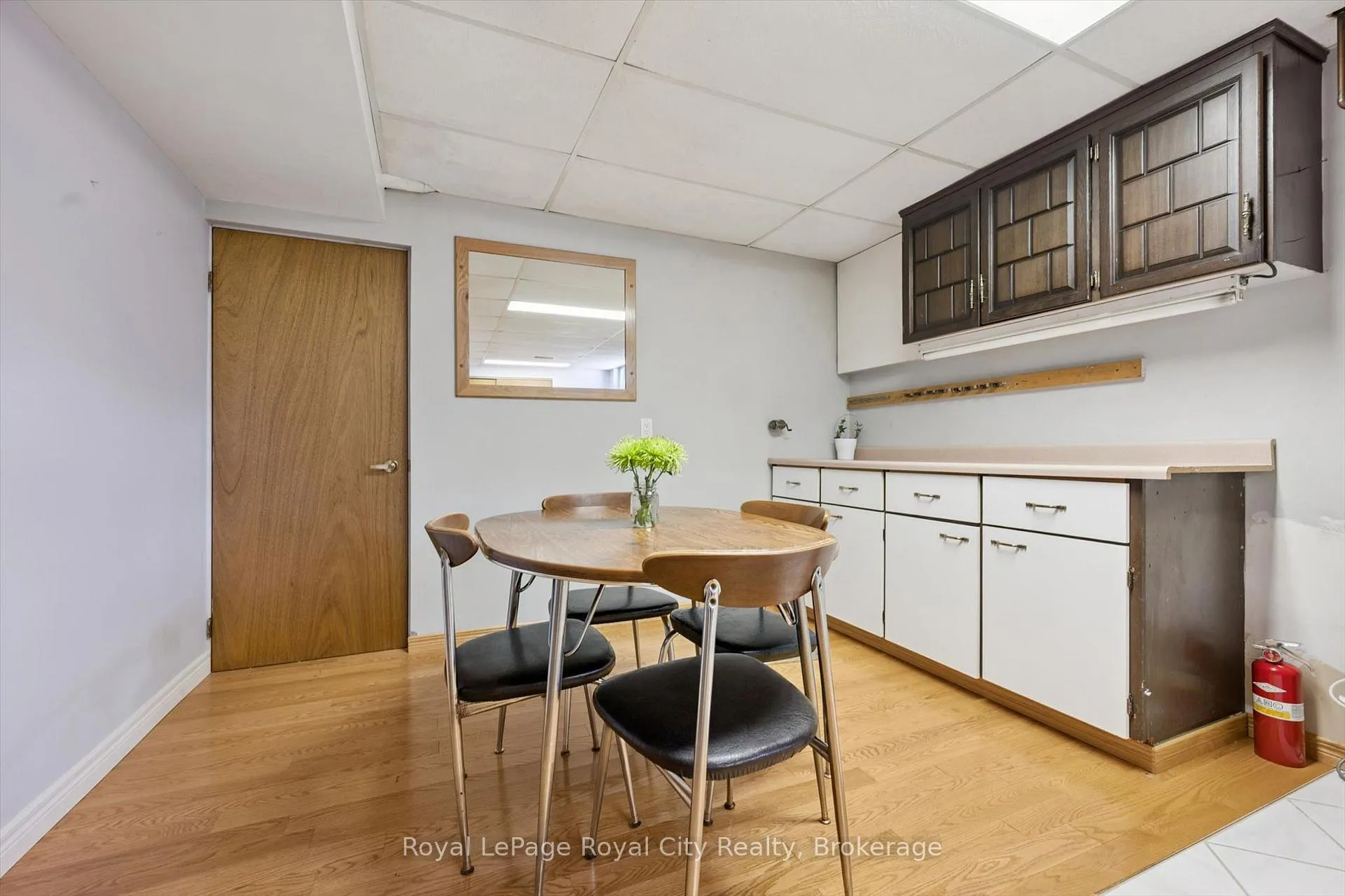 Photo 27 of 16 Kenwood Crescent, Guelph, Junction/Onward Willow — HOMEH