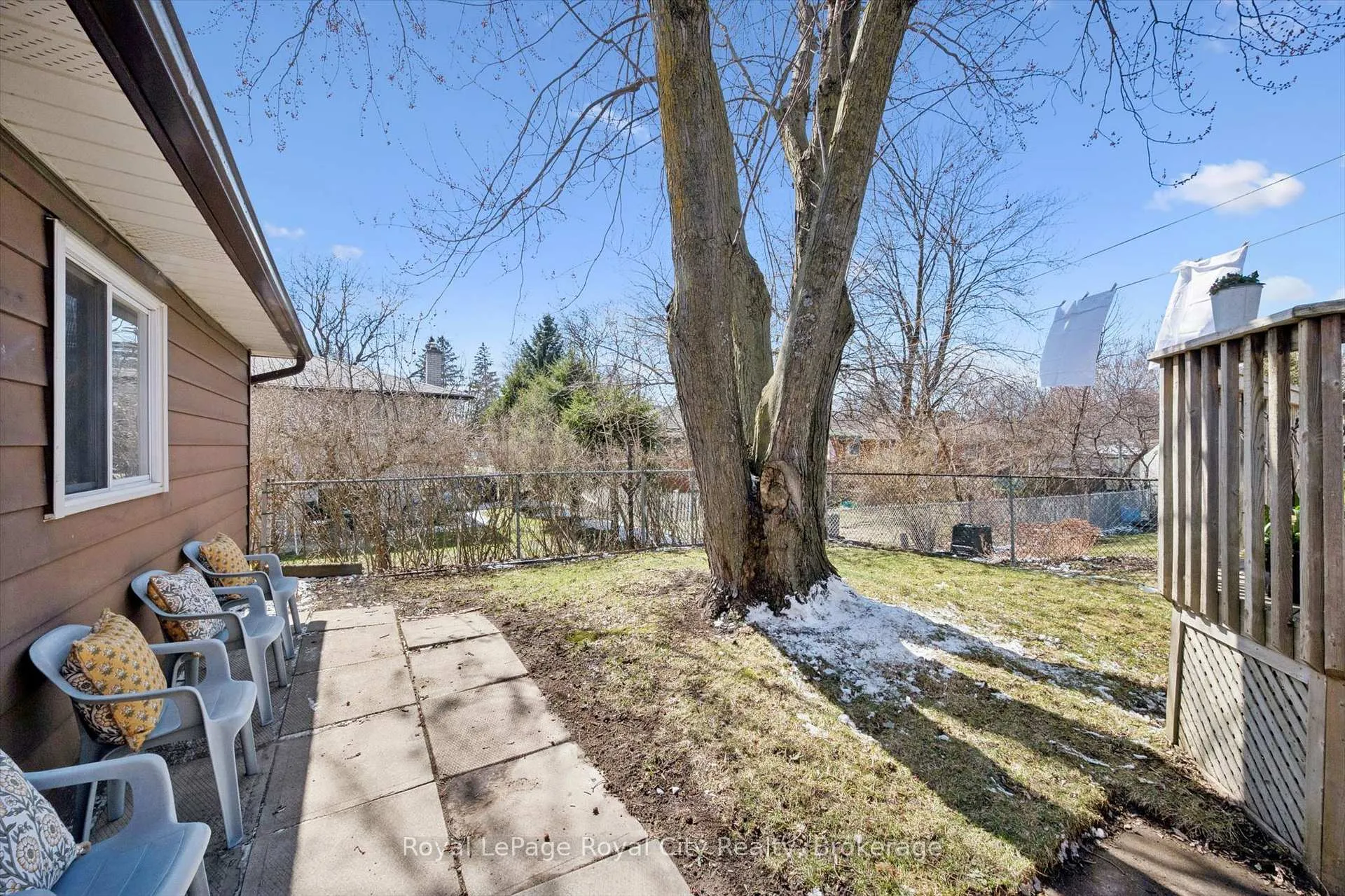 Photo 35 of 16 Kenwood Crescent, Guelph, Junction/Onward Willow — HOMEH