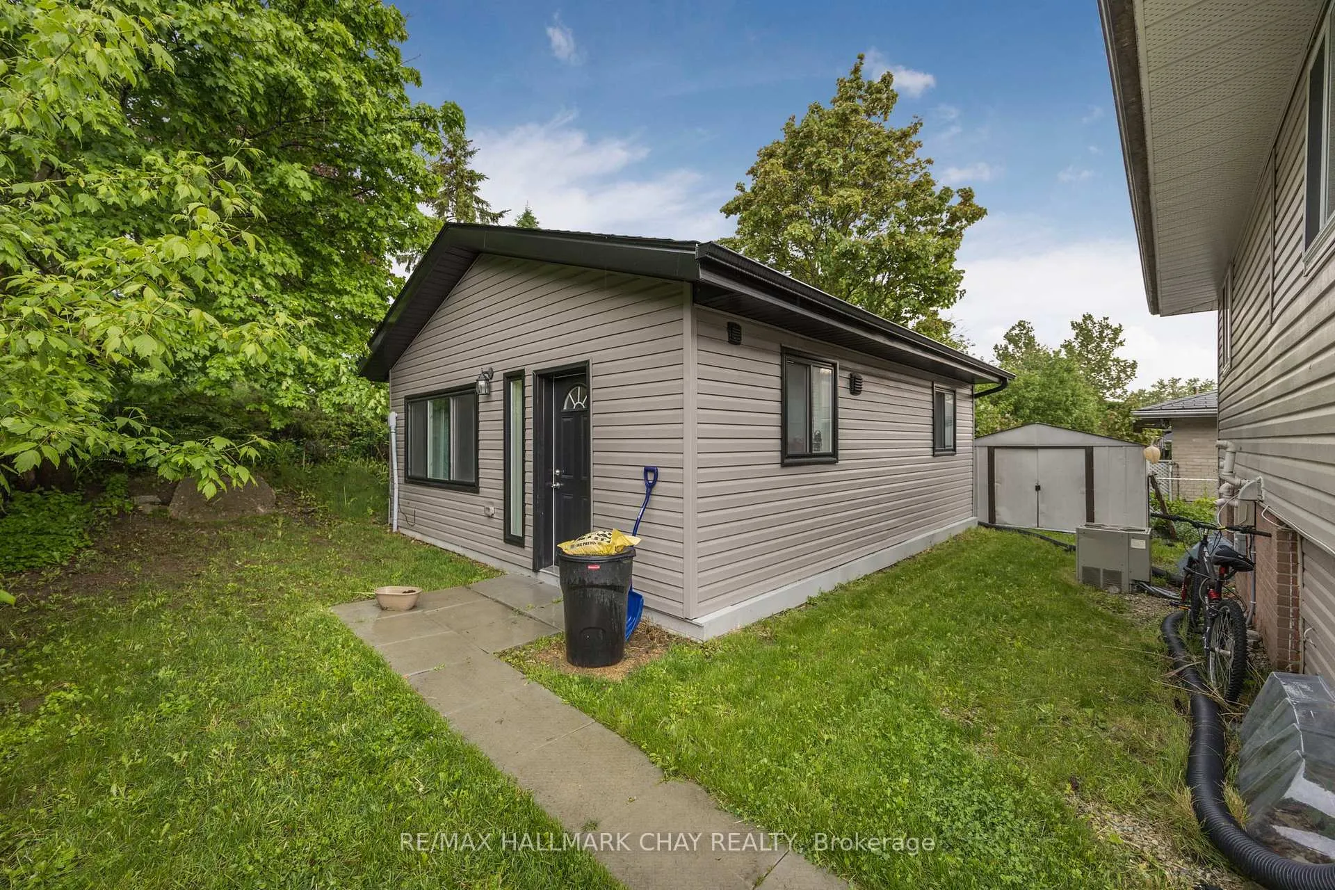 Photo 7 of Unit 1, 2, 3, 104 Daphne Crescent, Barrie, Cundles East — HOMEH