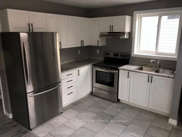 Photo 14 of Unit 1, 2, 3, 104 Daphne Crescent, Barrie, Cundles East — HOMEH