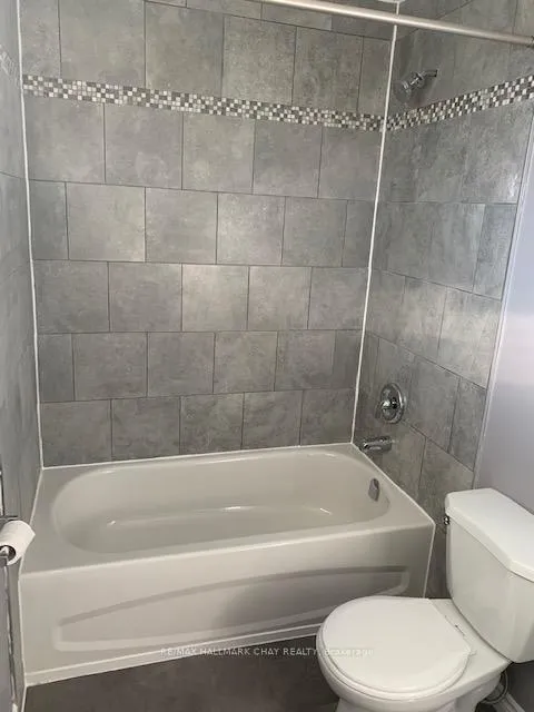 Photo 23 of Unit 1, 2, 3, 104 Daphne Crescent, Barrie, Cundles East — HOMEH