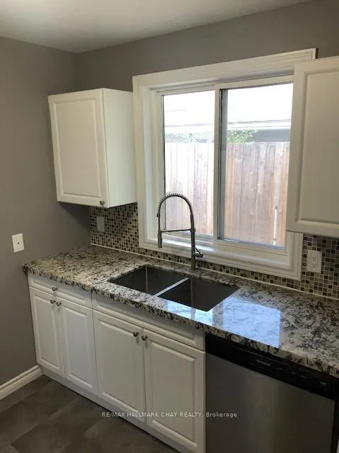 Photo 36 of Unit 1, 2, 3, 104 Daphne Crescent, Barrie, Cundles East — HOMEH
