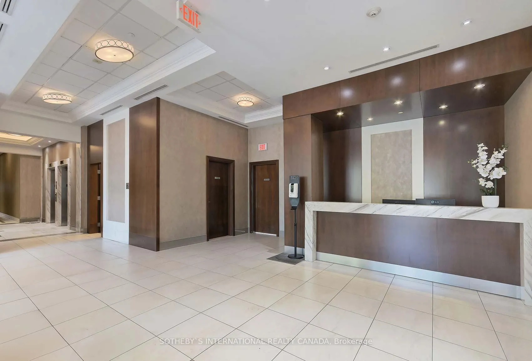 Photo 4 of Unit 407, 2396 Major Mackenzie Drive, Vaughan, Maple — HOMEH