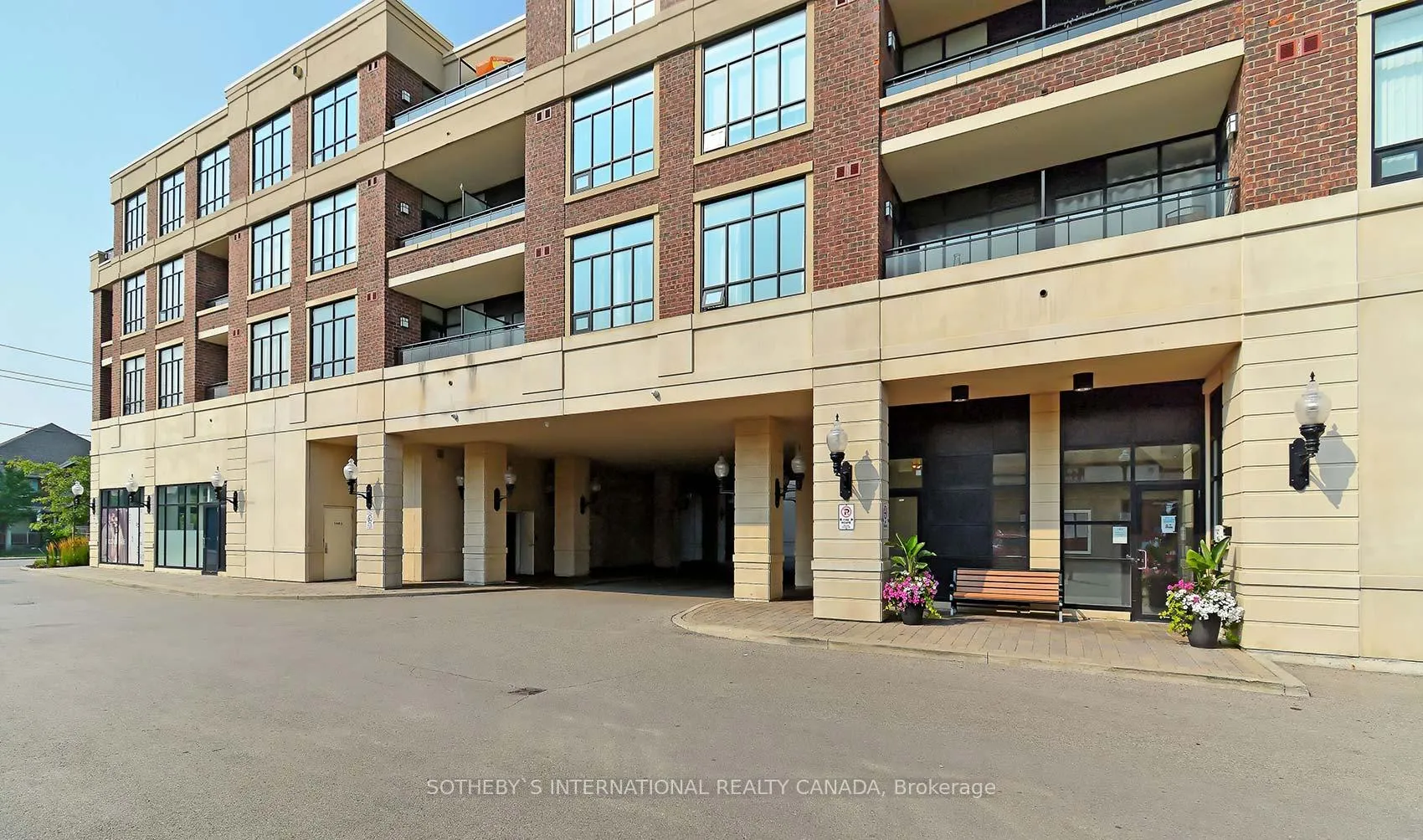 Photo 6 of Unit 407, 2396 Major Mackenzie Drive, Vaughan, Maple — HOMEH