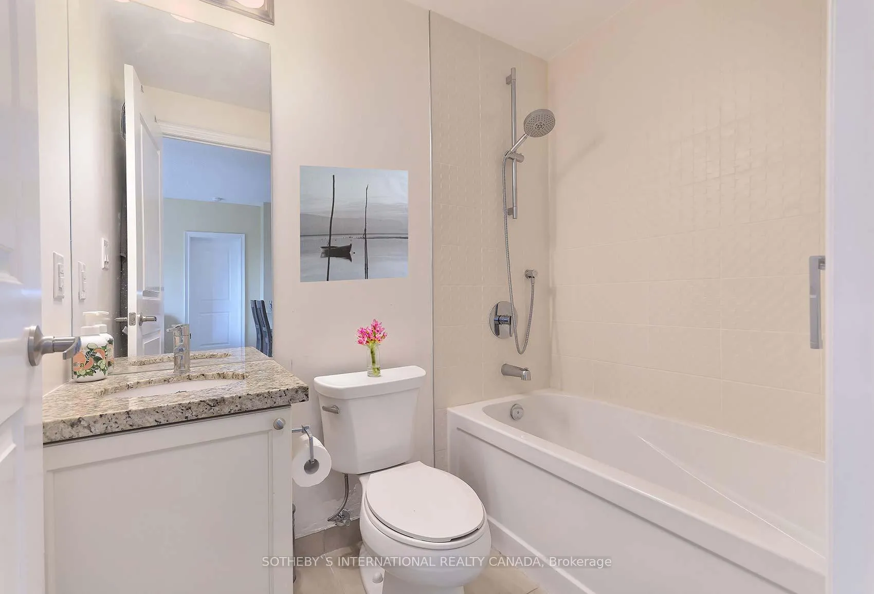 Photo 22 of Unit 407, 2396 Major Mackenzie Drive, Vaughan, Maple — HOMEH