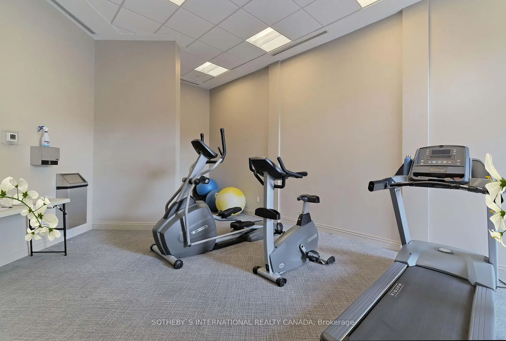 Photo 32 of Unit 407, 2396 Major Mackenzie Drive, Vaughan, Maple — HOMEH