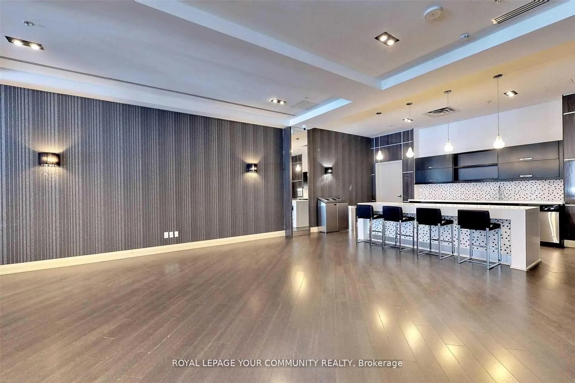 Photo 7 of Unit 1101, 75 North Park Road, Vaughan, Beverley Glen — HOMEH
