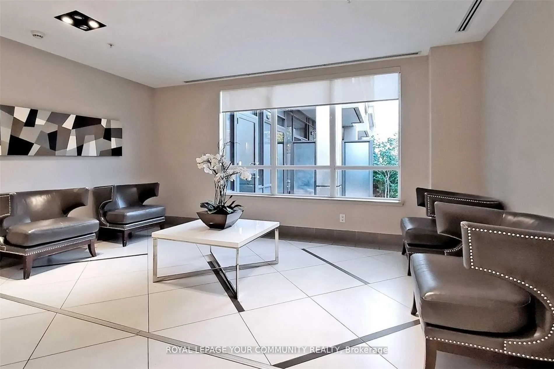 Photo 9 of Unit 1101, 75 North Park Road, Vaughan, Beverley Glen — HOMEH