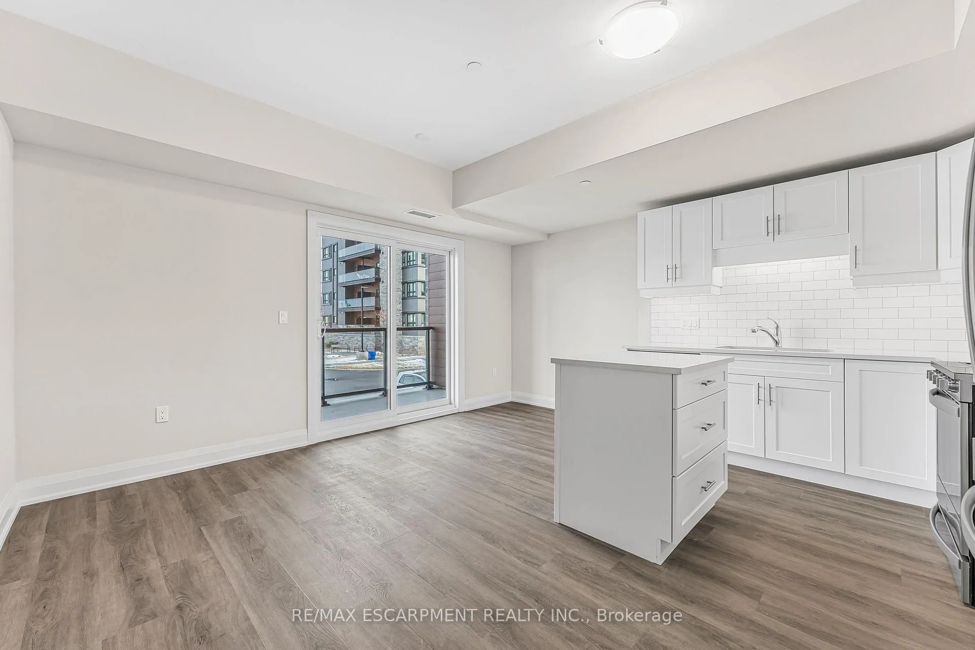 Photo 6 of Unit 114, 118 Summersides Boulevard, Pelham, Fonthill — HOMEH