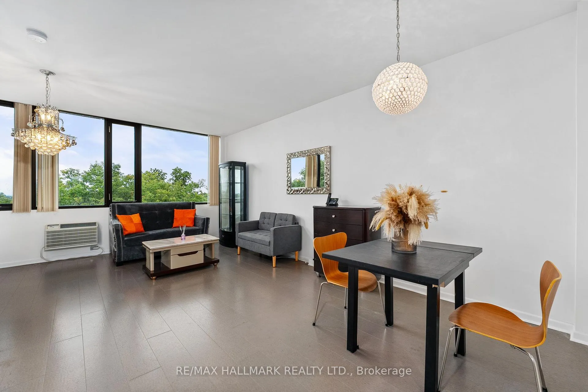 Photo 2 of Unit 508, 300 Coxwell Avenue, Toronto, Greenwood-Coxwell — HOMEH