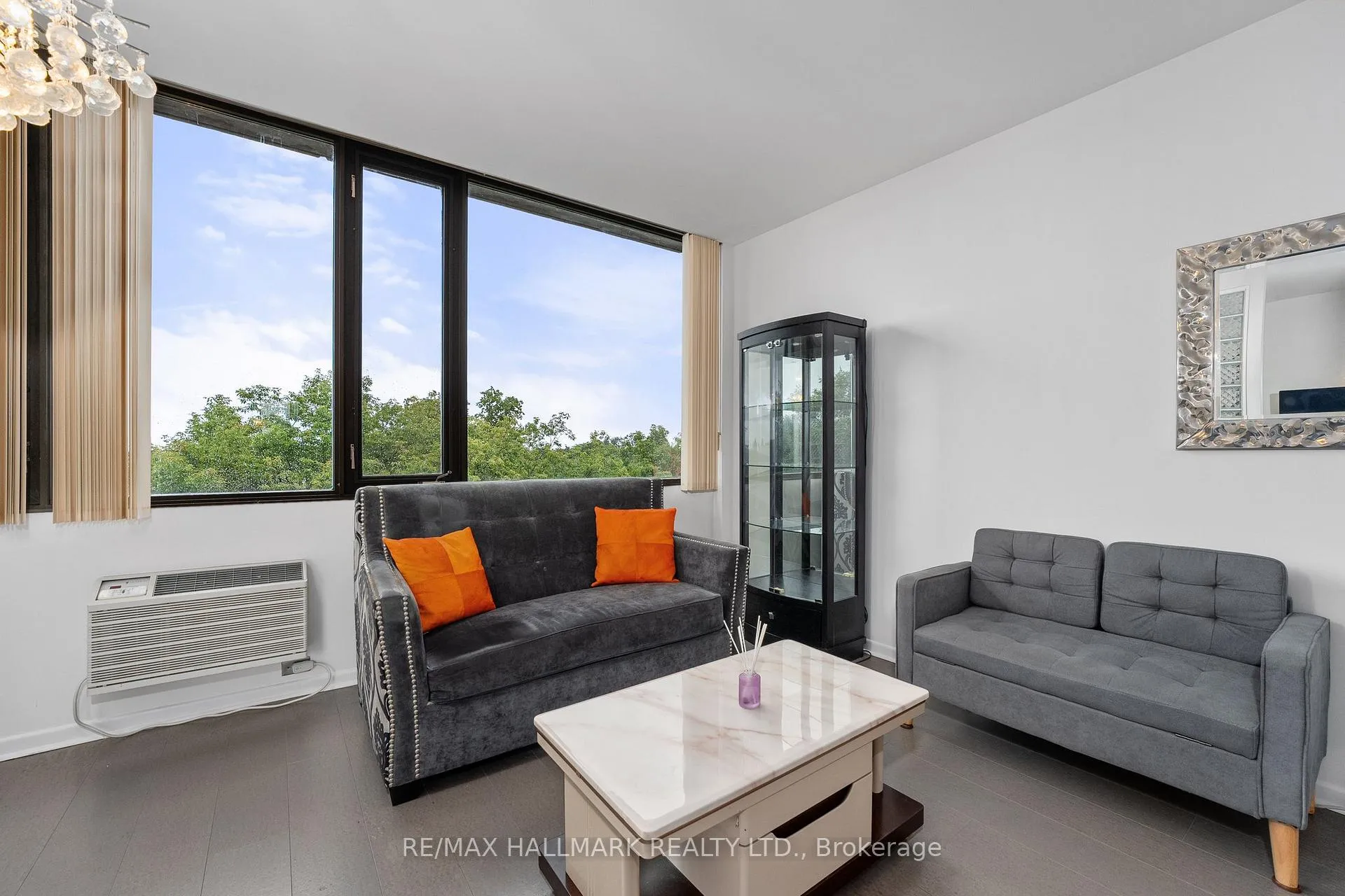 Photo 7 of Unit 508, 300 Coxwell Avenue, Toronto, Greenwood-Coxwell — HOMEH
