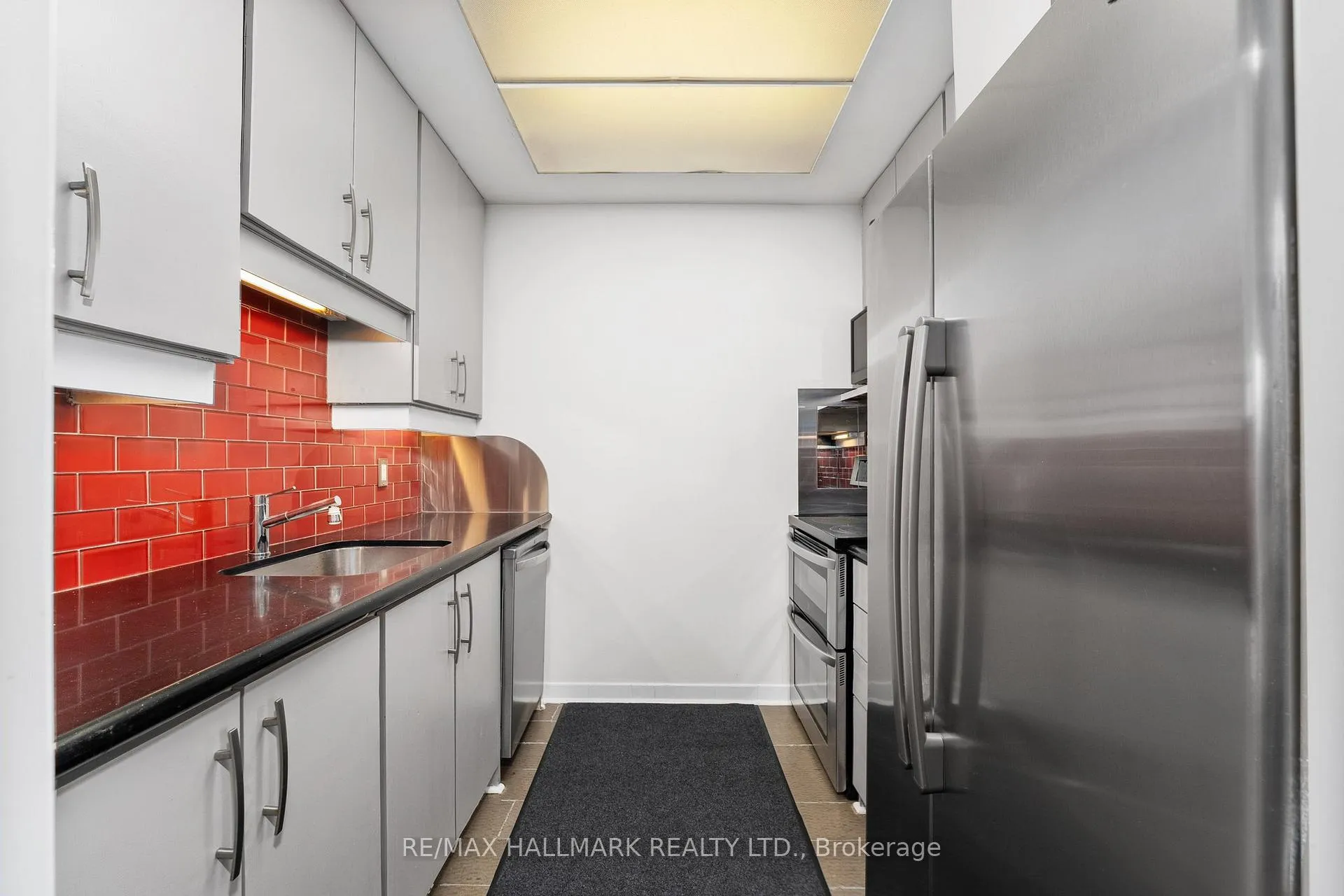 Photo 12 of Unit 508, 300 Coxwell Avenue, Toronto, Greenwood-Coxwell — HOMEH